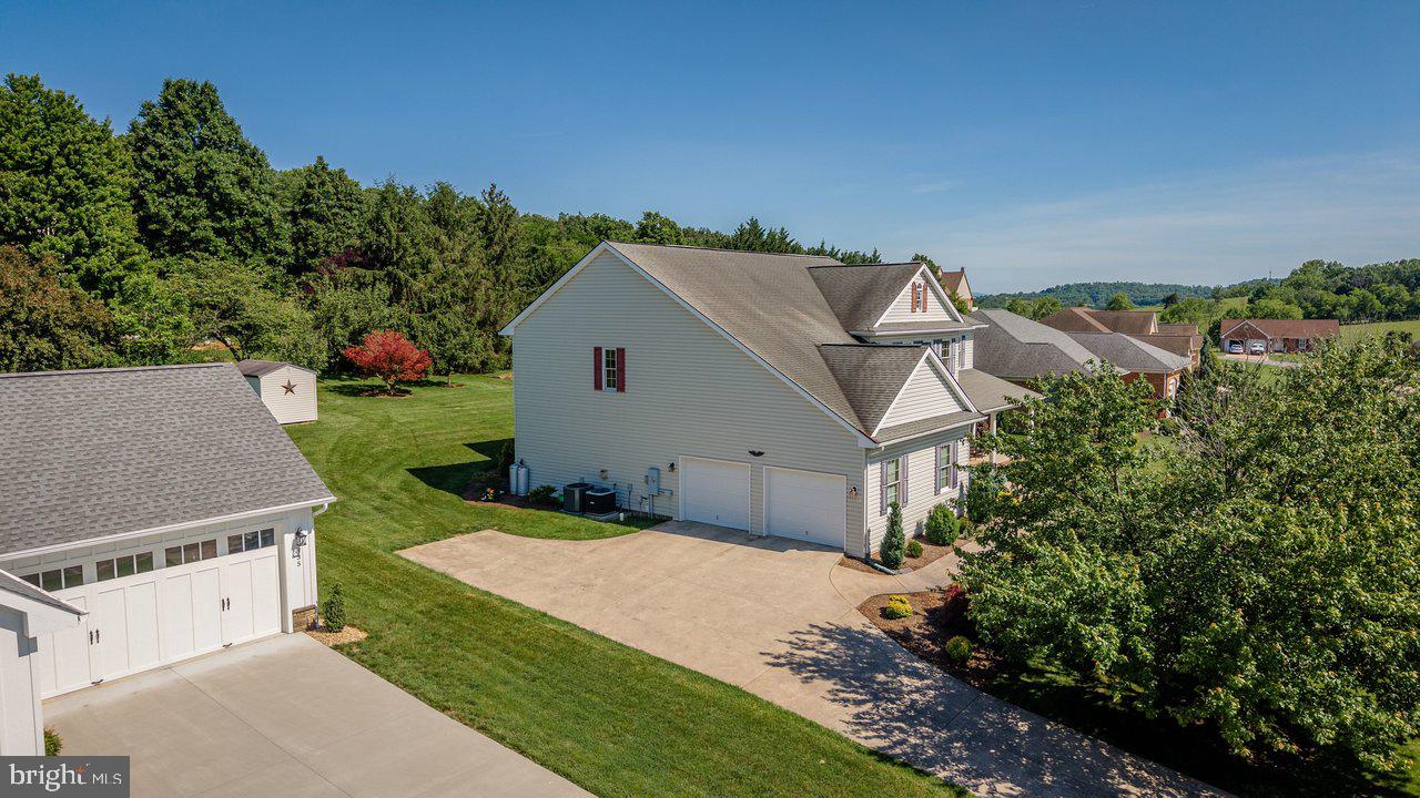 BELMONT ESTATES - Residential