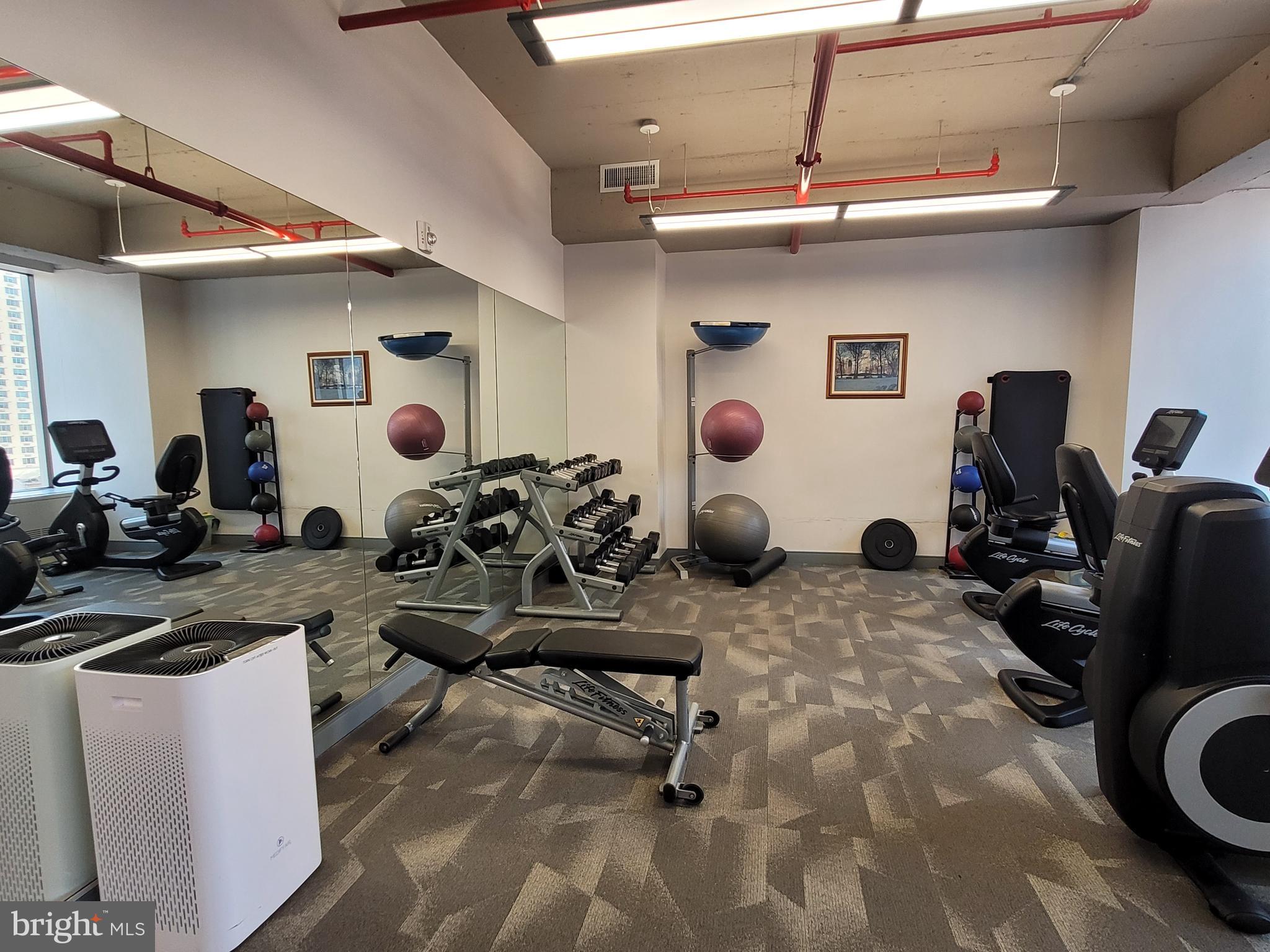 RITTENHOUSE SQUARE - Residential Lease