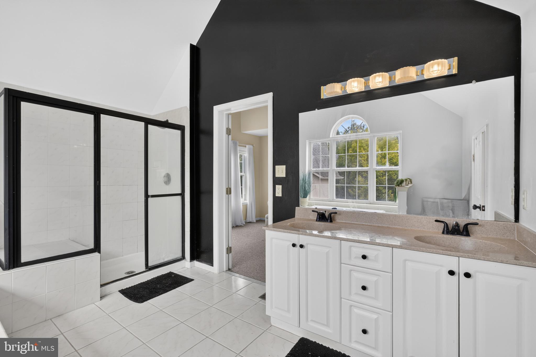 CENTER POINT FARM - Residential