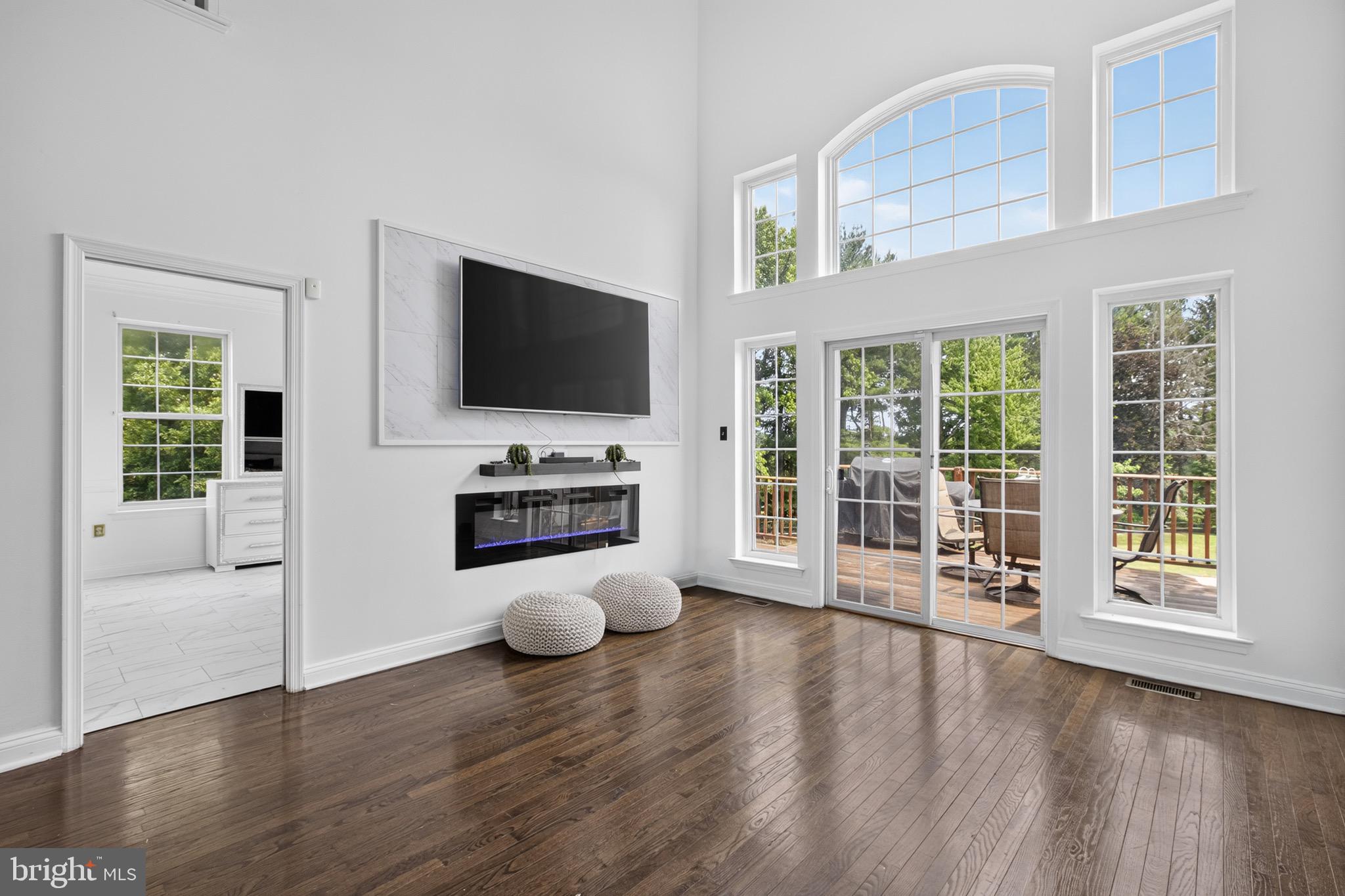 CENTER POINT FARM - Residential