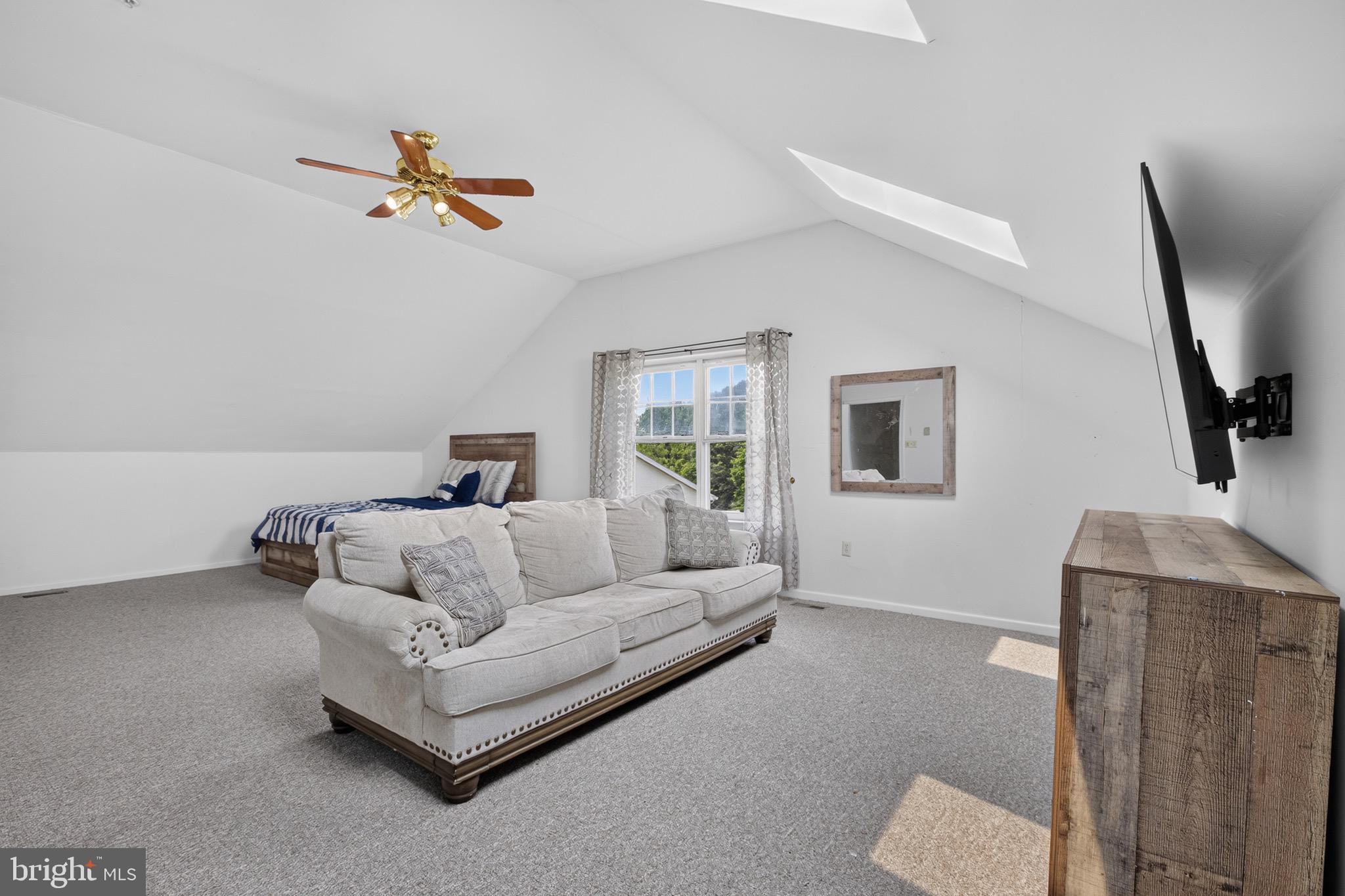 CENTER POINT FARM - Residential