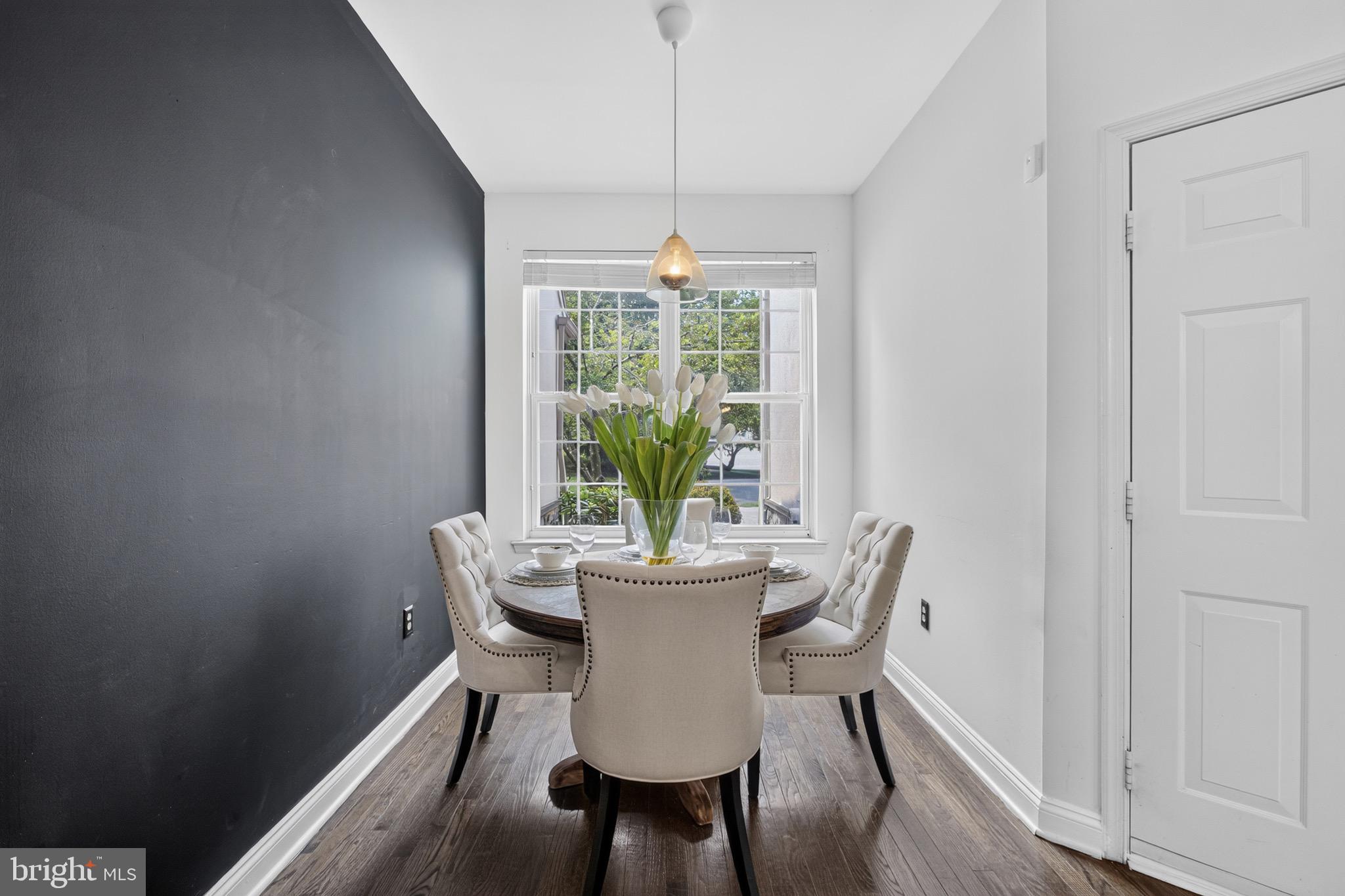 CENTER POINT FARM - Residential