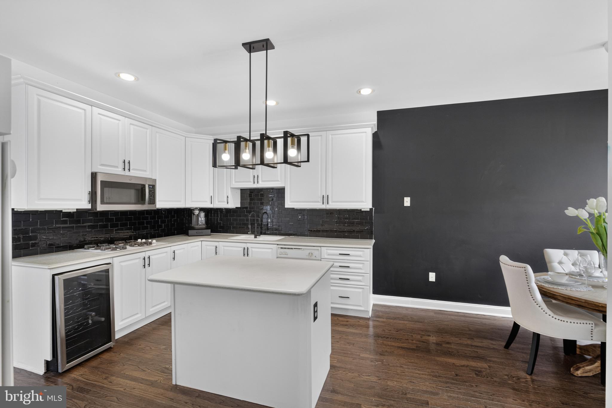 CENTER POINT FARM - Residential
