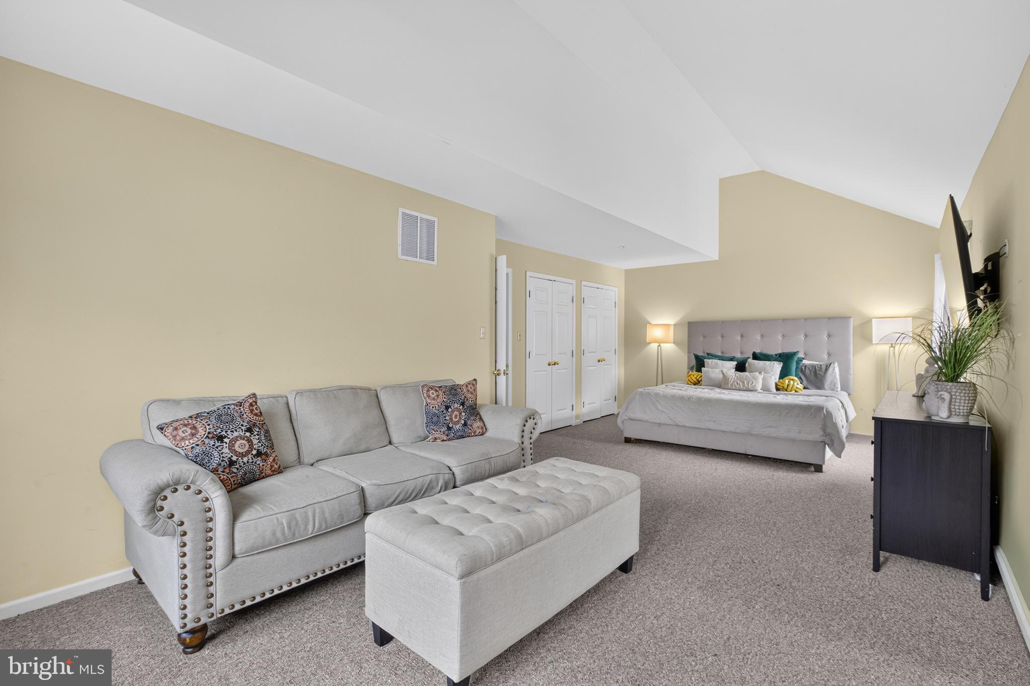 CENTER POINT FARM - Residential