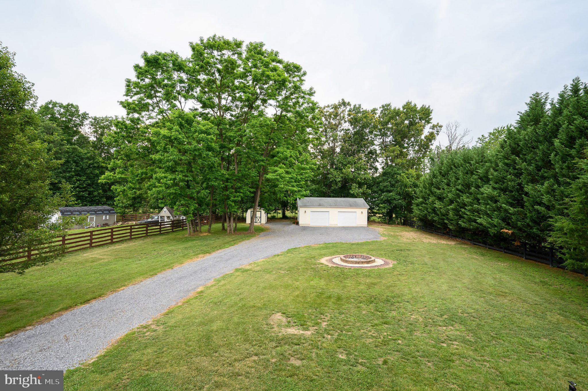 CAMERON ACRES - Residential