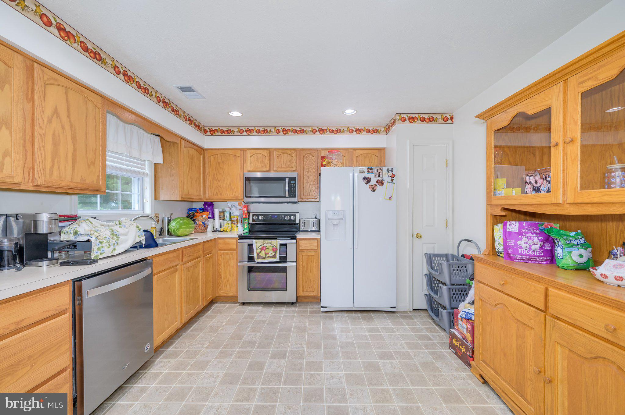 CAMERON ACRES - Residential