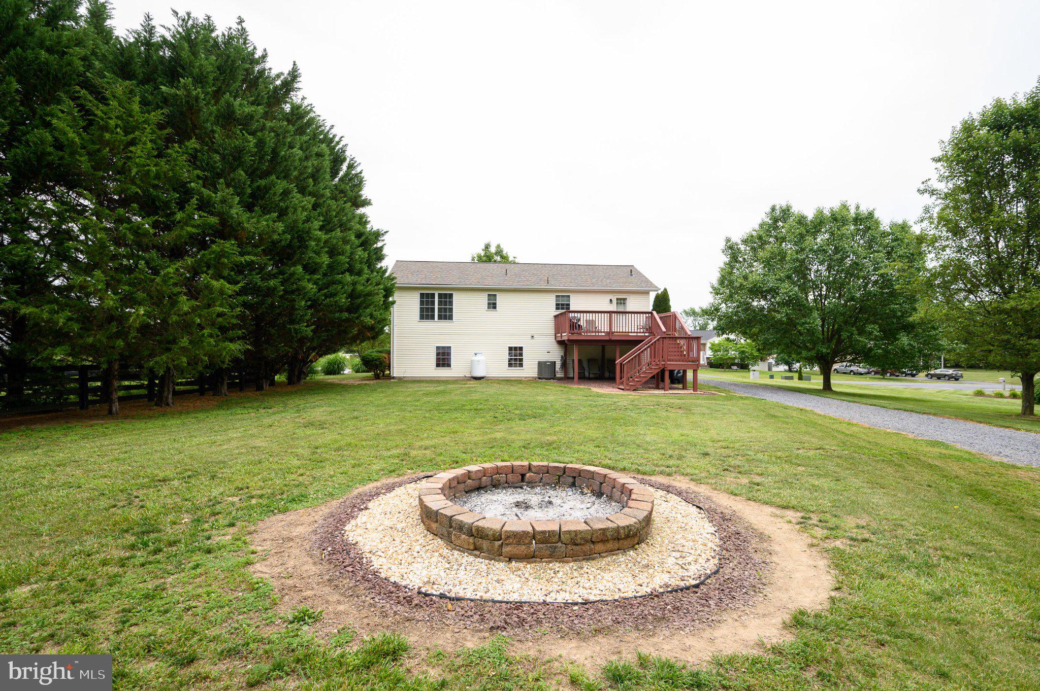 CAMERON ACRES - Residential