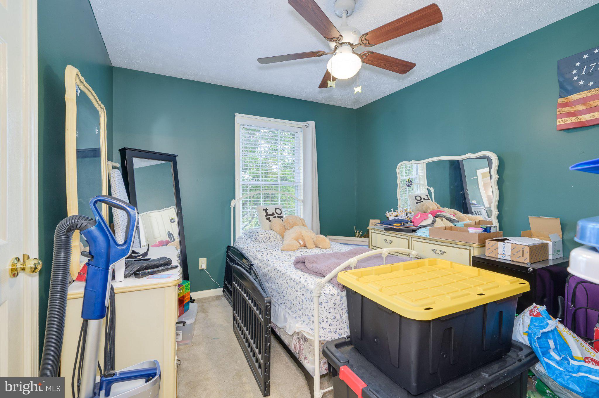 CAMERON ACRES - Residential