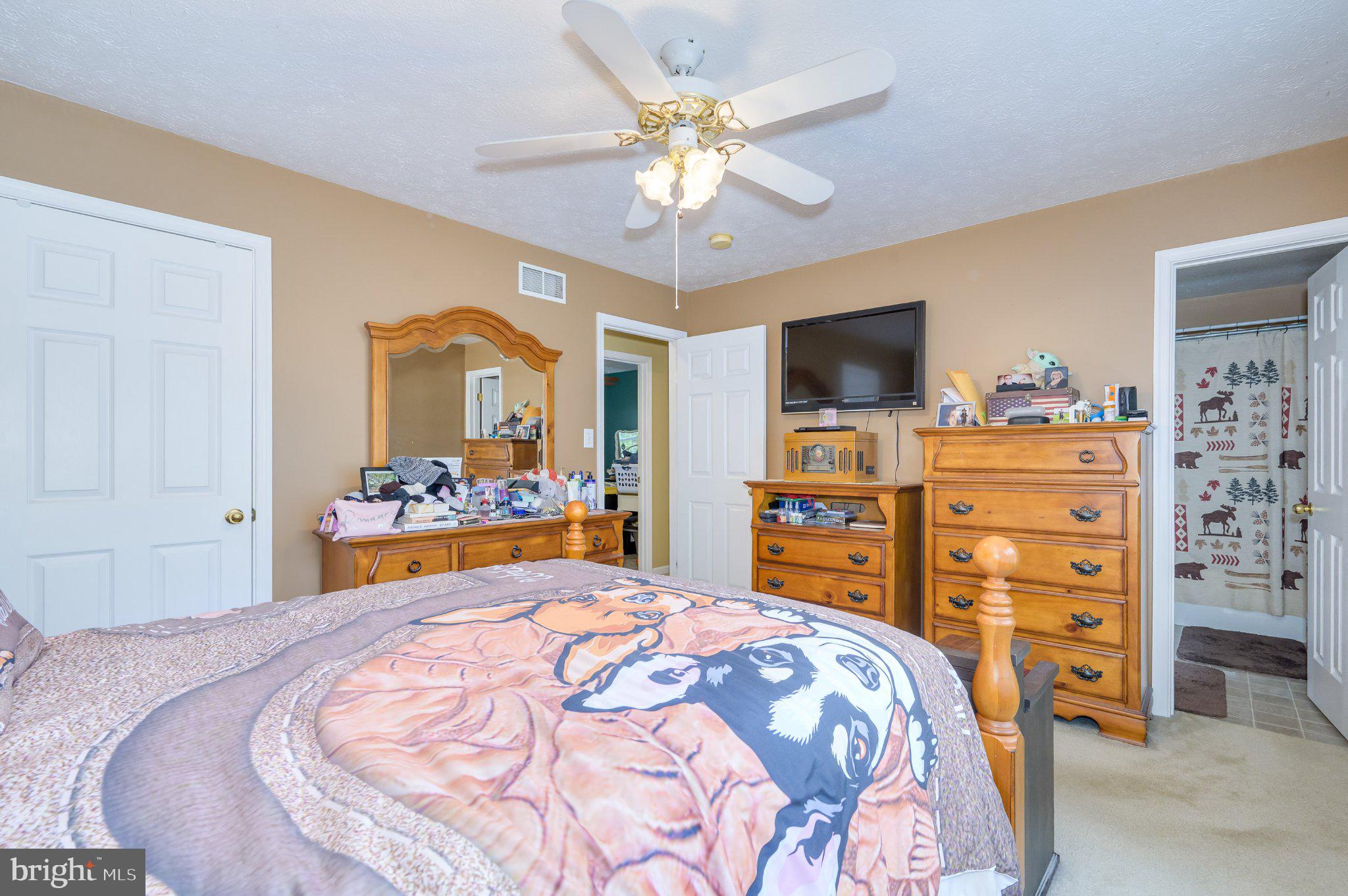 CAMERON ACRES - Residential