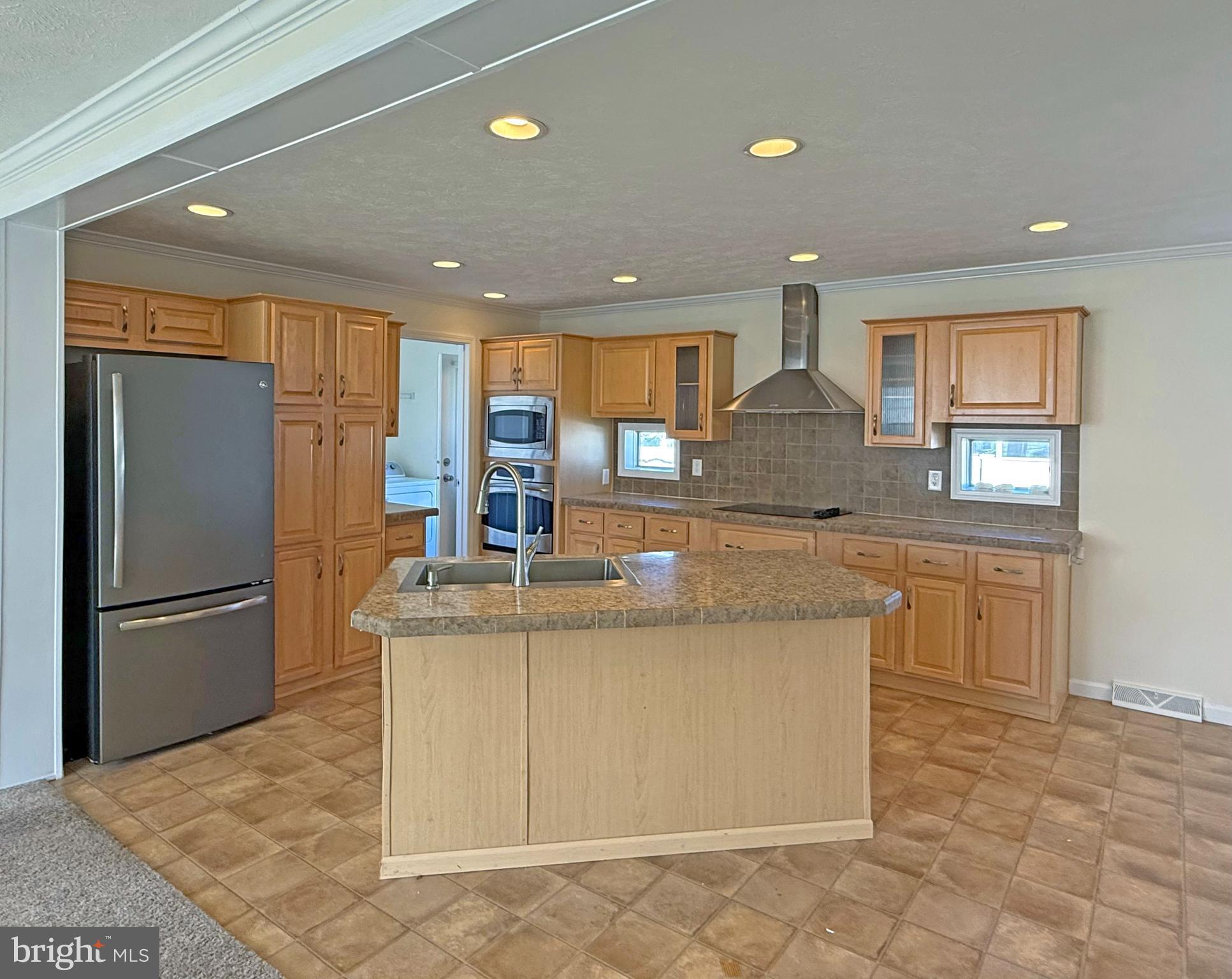 ASPEN MEADOWS - Residential