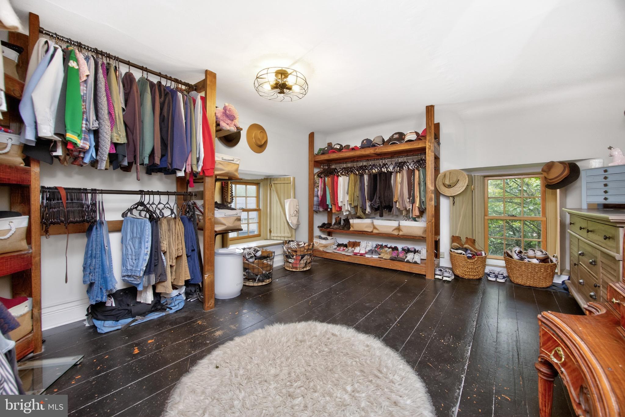 GOSHENVILLE - Commercial Sale