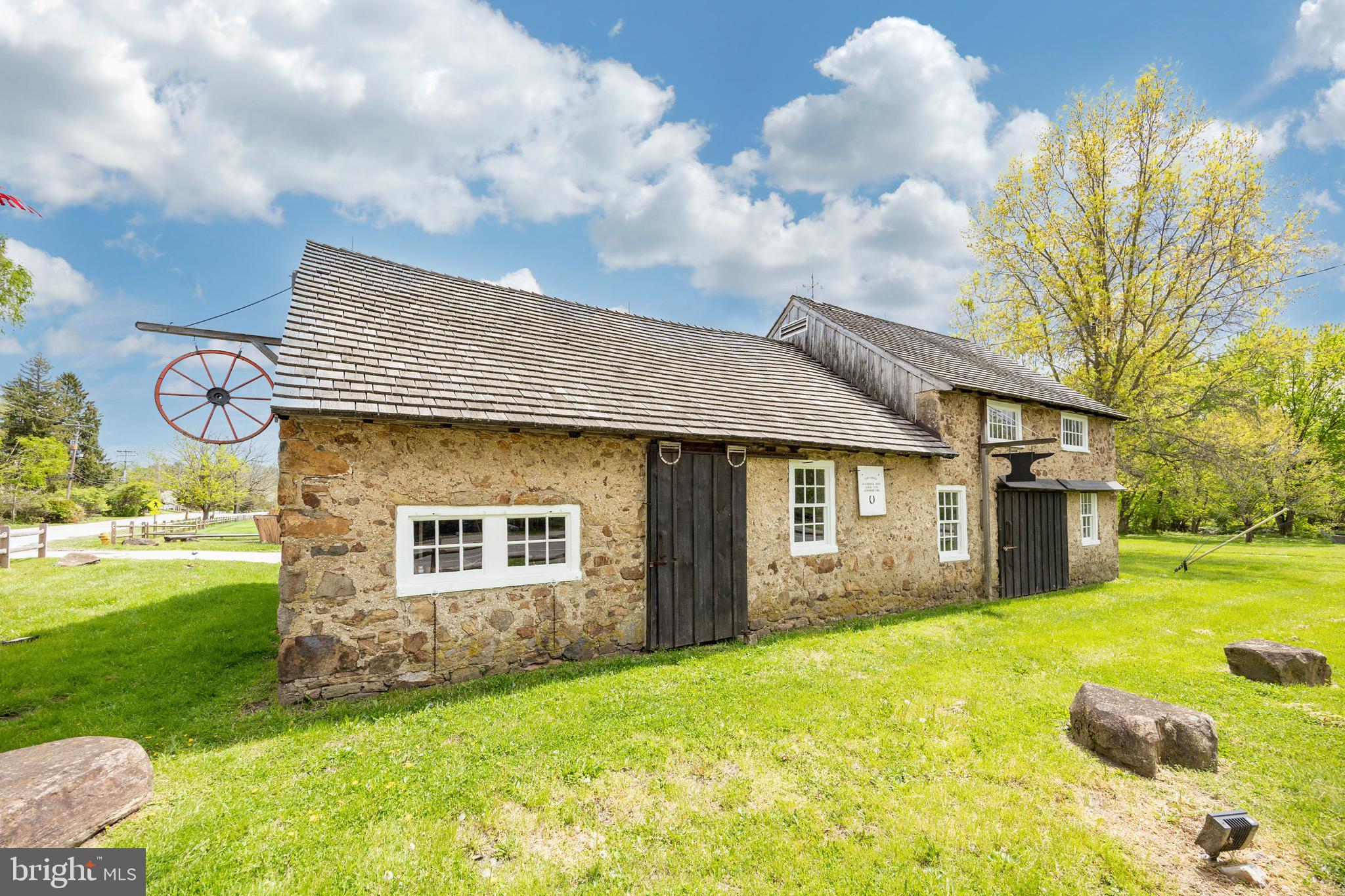 GOSHENVILLE - Commercial Sale