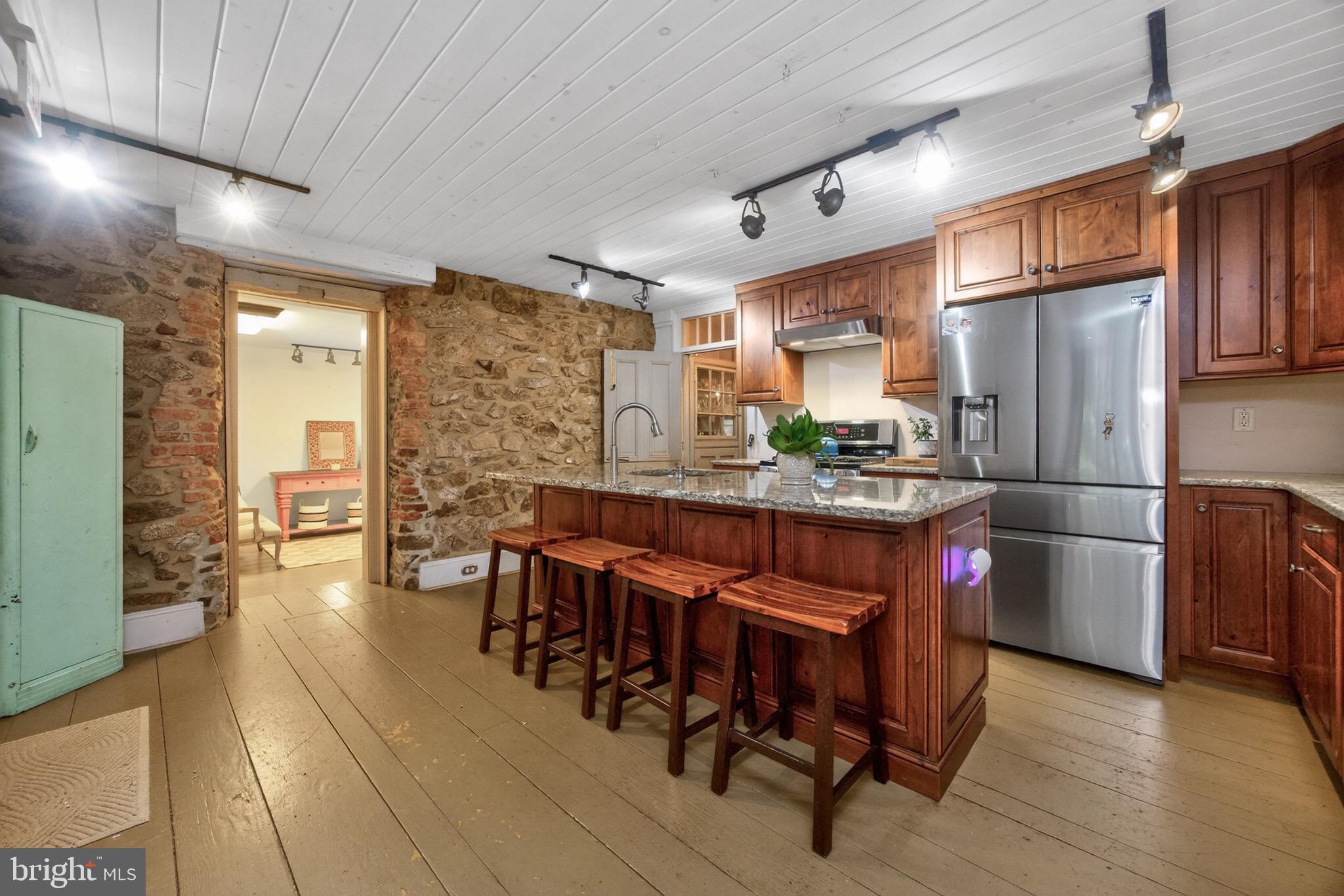 GOSHENVILLE - Commercial Sale