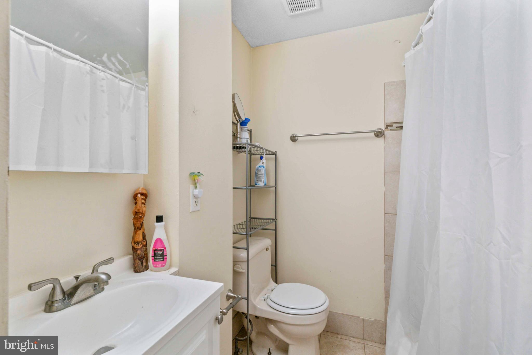 ROLAND PARK - Residential Income