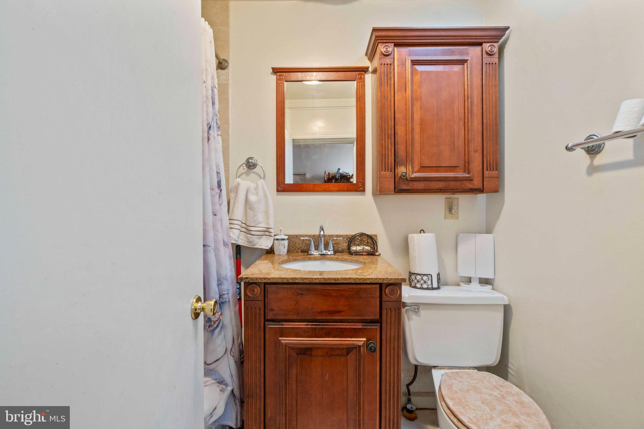 ROLAND PARK - Residential Income