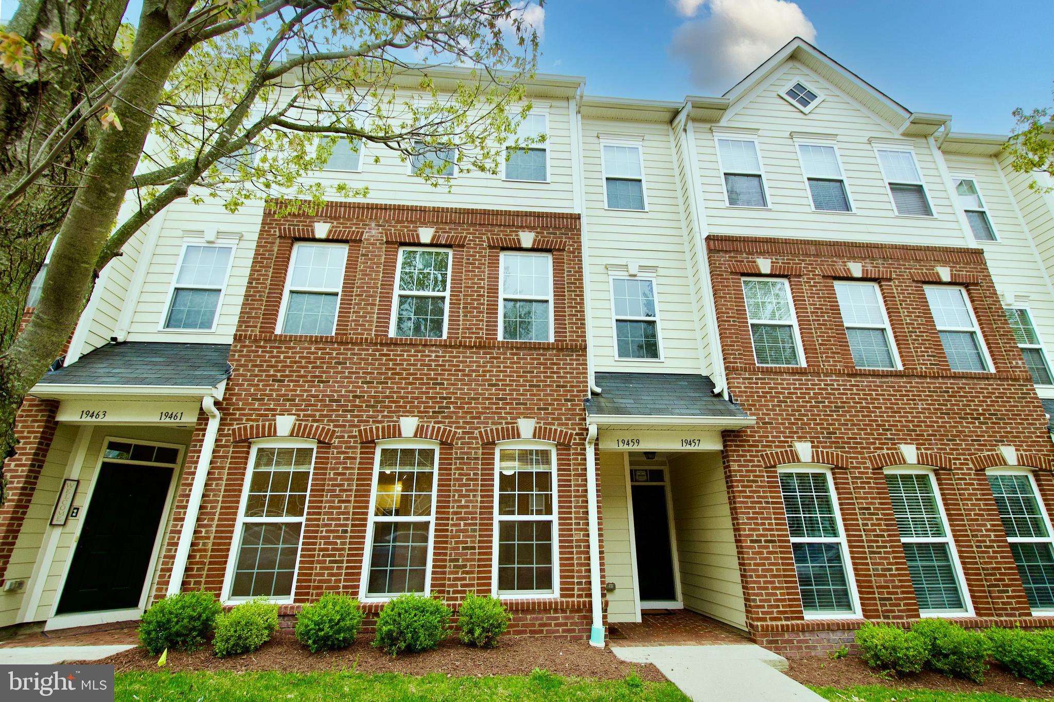 Professional photos will be uploaded on Saturday. This spacious 3-bedroom, 2.5-bathroom, two-level condo in Leesburg is available for immediate occupancy. The unit has been freshly painted, and brand new laminate flooring will be installed on the second level by the third week of April. The kitchen features granite countertops and stainless steel appliances, and you'll appreciate the convenience of an in-unit washer and dryer. The rent includes water and internet. Don't miss the opportunity to make this lovely condo your new home!