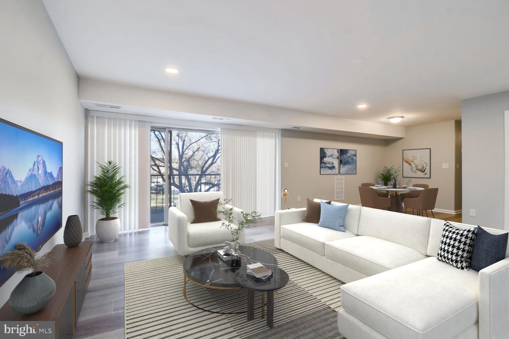 FRENCHMANS CREEK - Residential