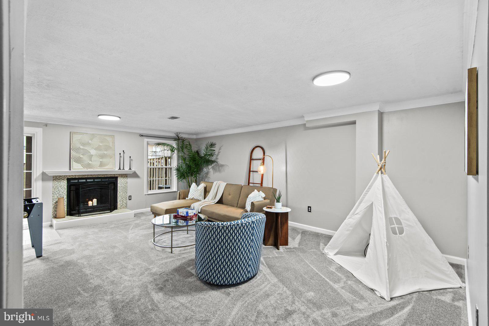 FOXBOROUGH - Residential
