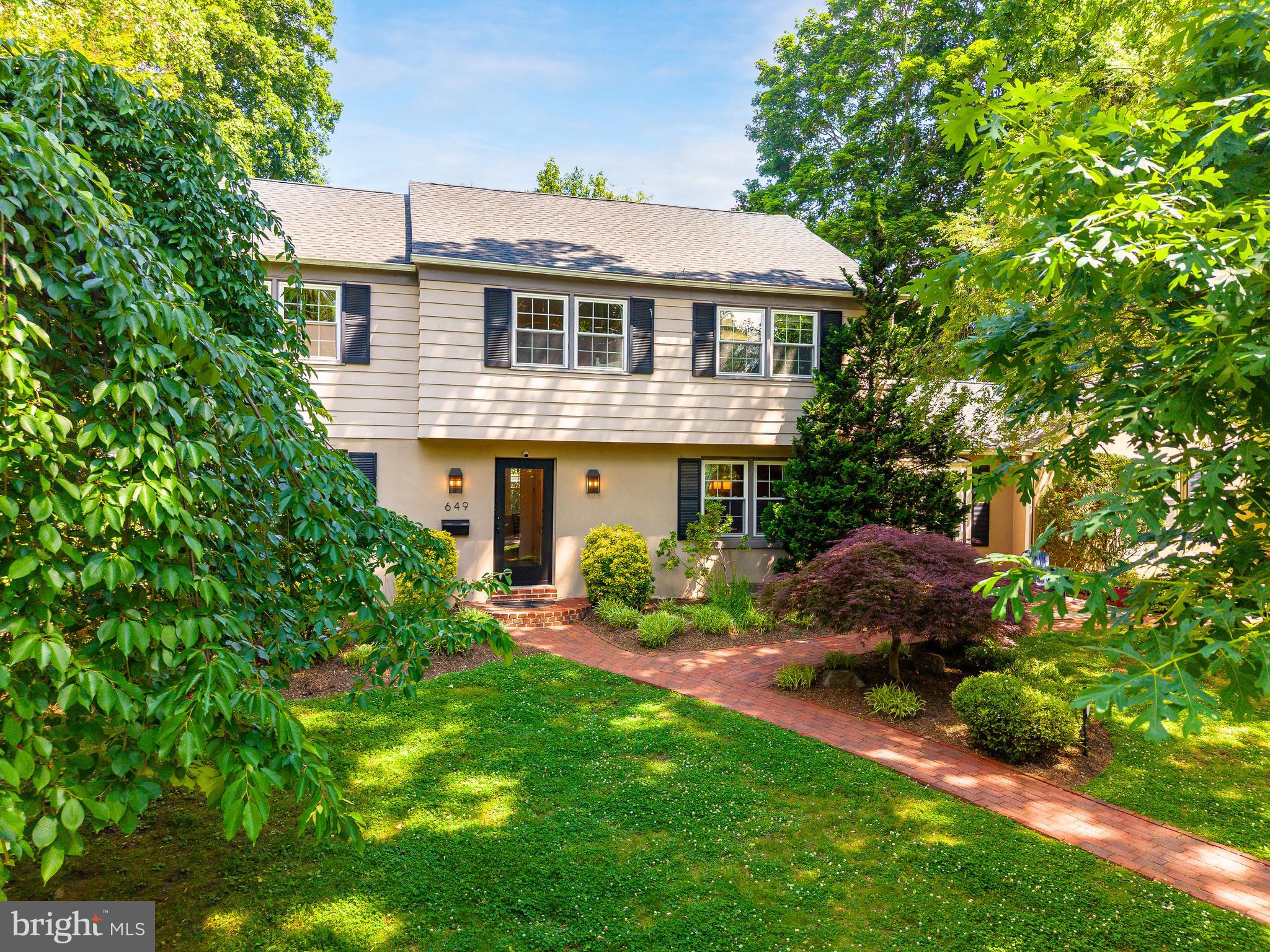 WYNNEWOOD - Residential