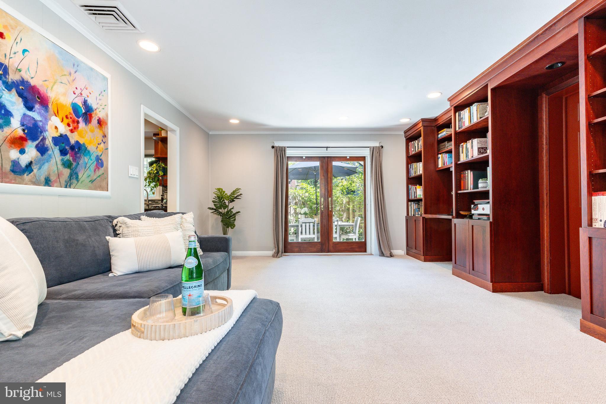 WYNNEWOOD - Residential
