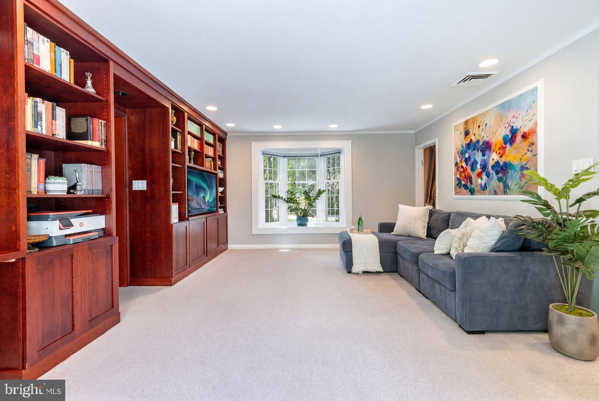 WYNNEWOOD - Residential