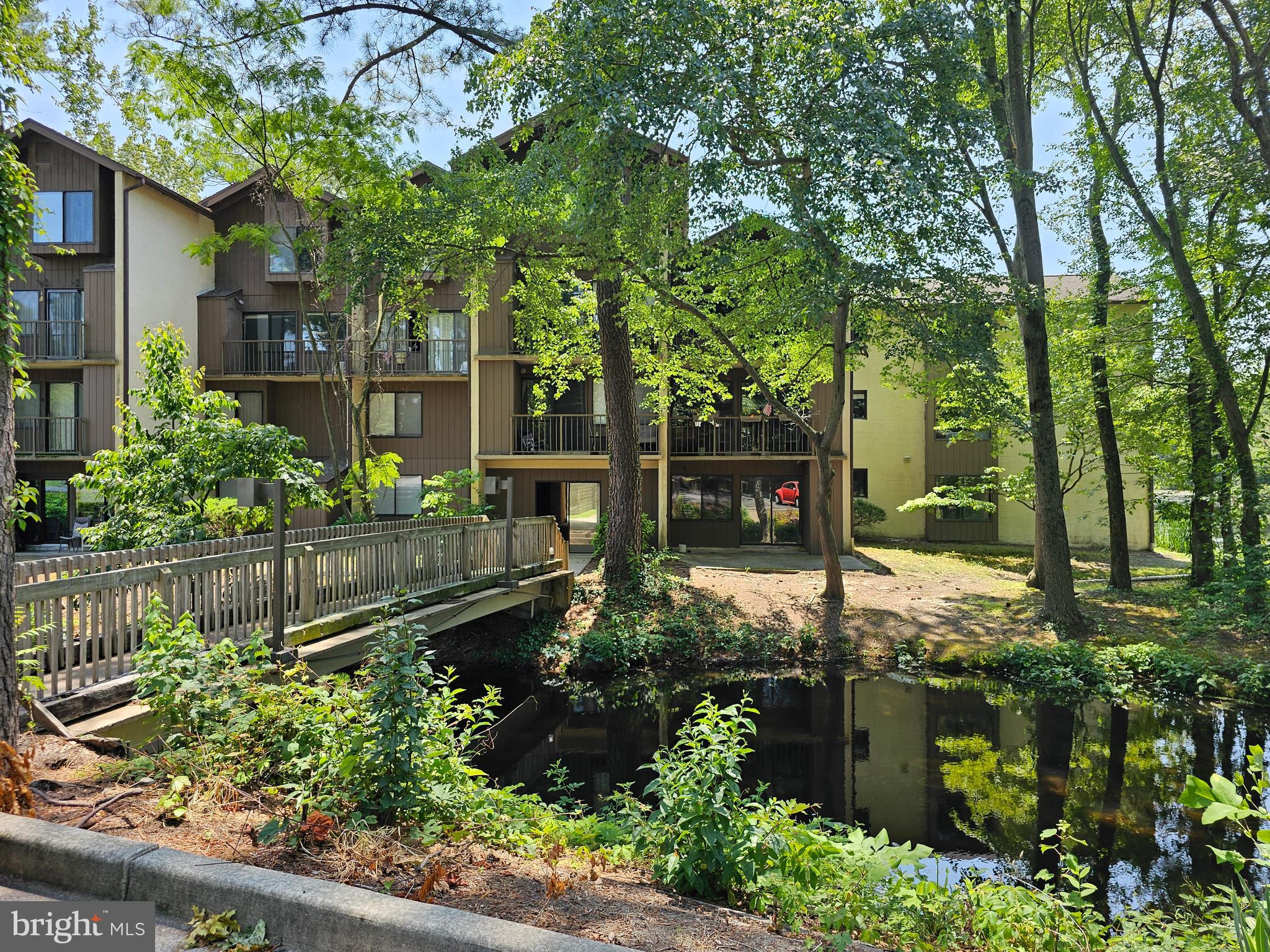 CANAL WOODS CM - Residential Lease