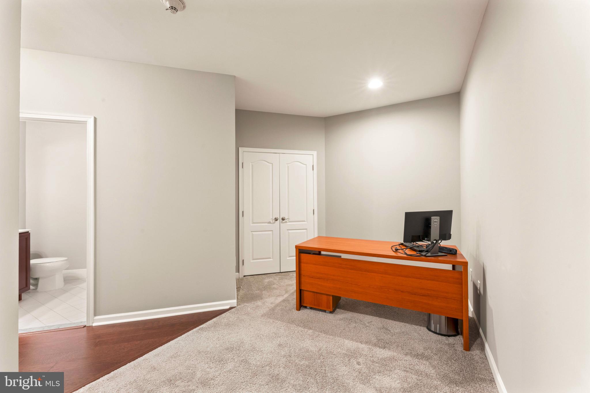 HUNTINGDON PLACE - Residential
