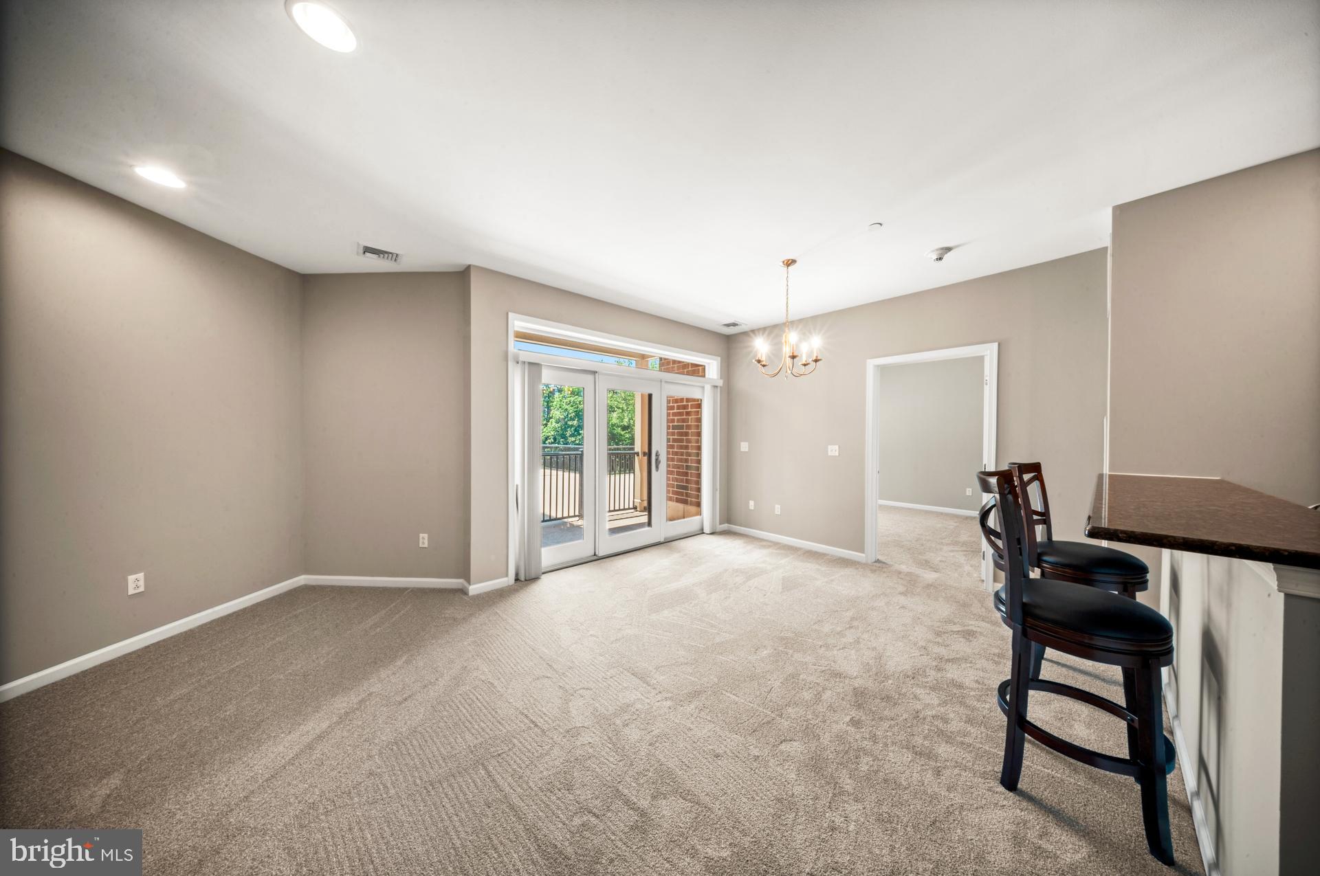 HUNTINGDON PLACE - Residential