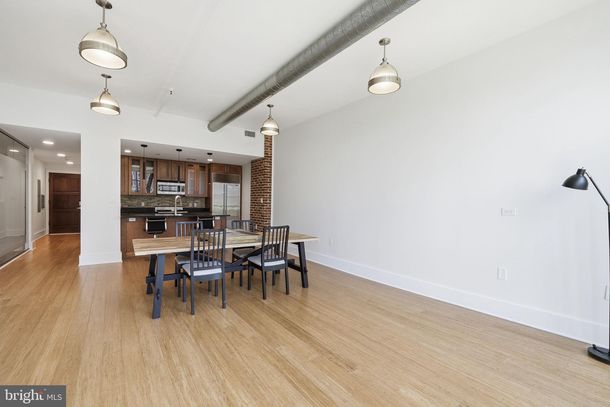 ARLINGTON - Residential