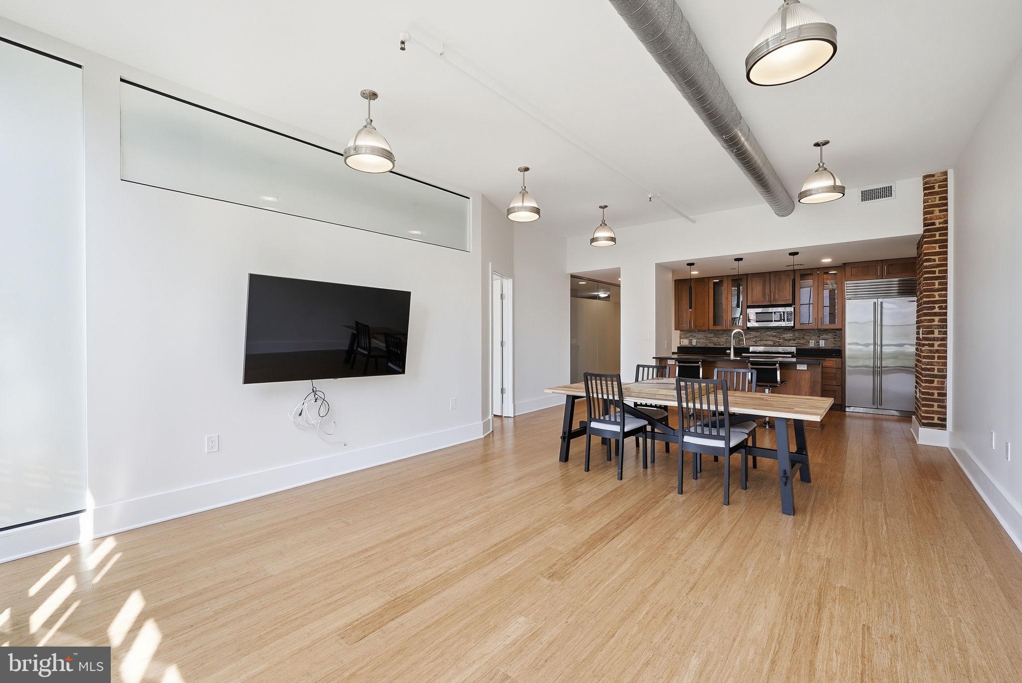 ARLINGTON - Residential