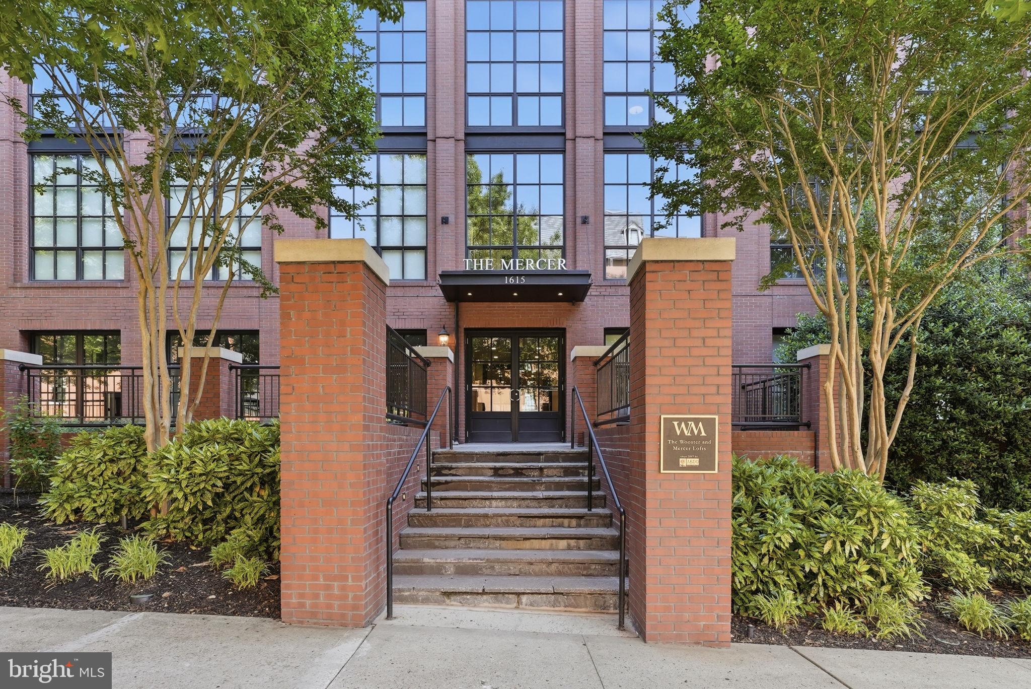 ARLINGTON - Residential