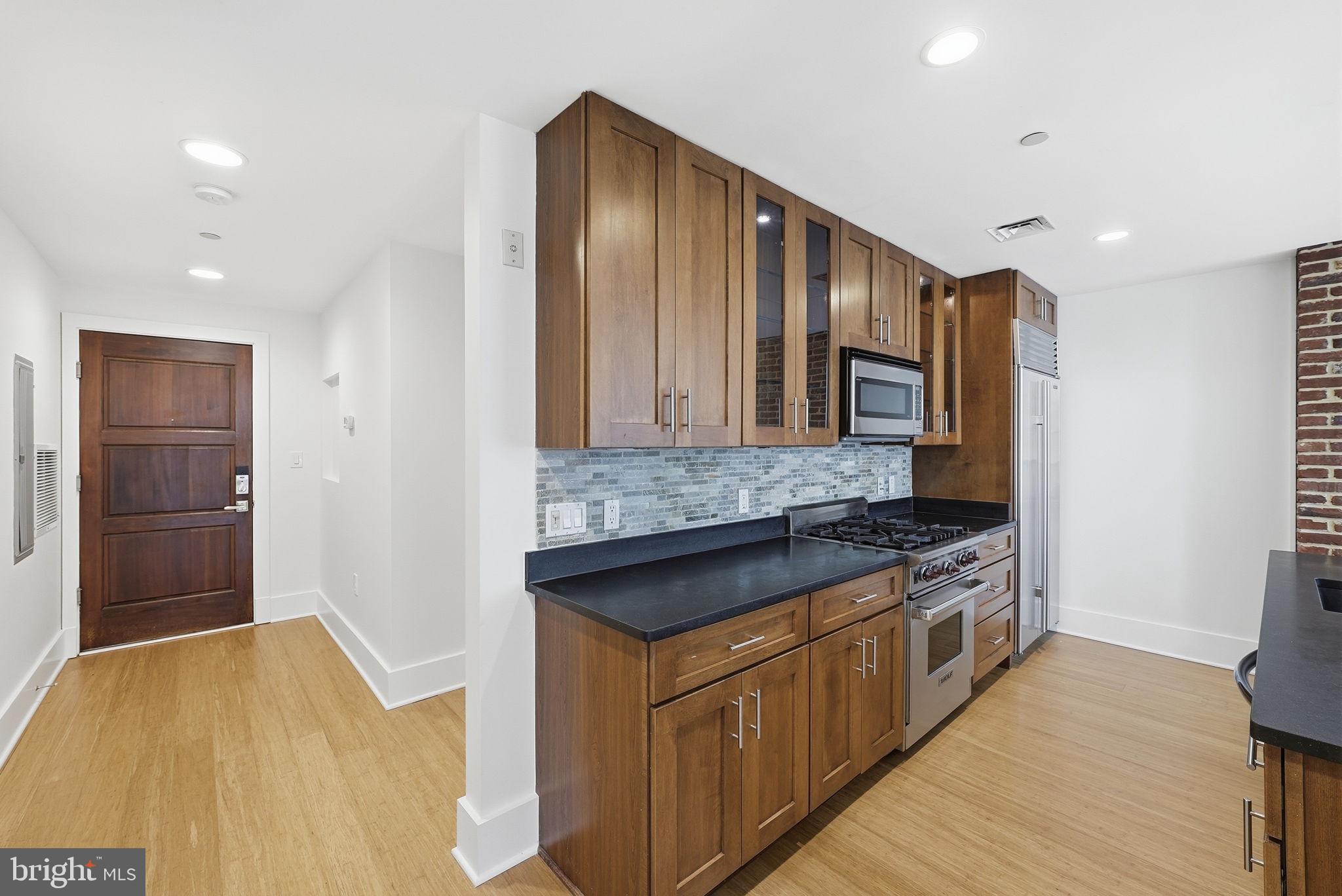 ARLINGTON - Residential