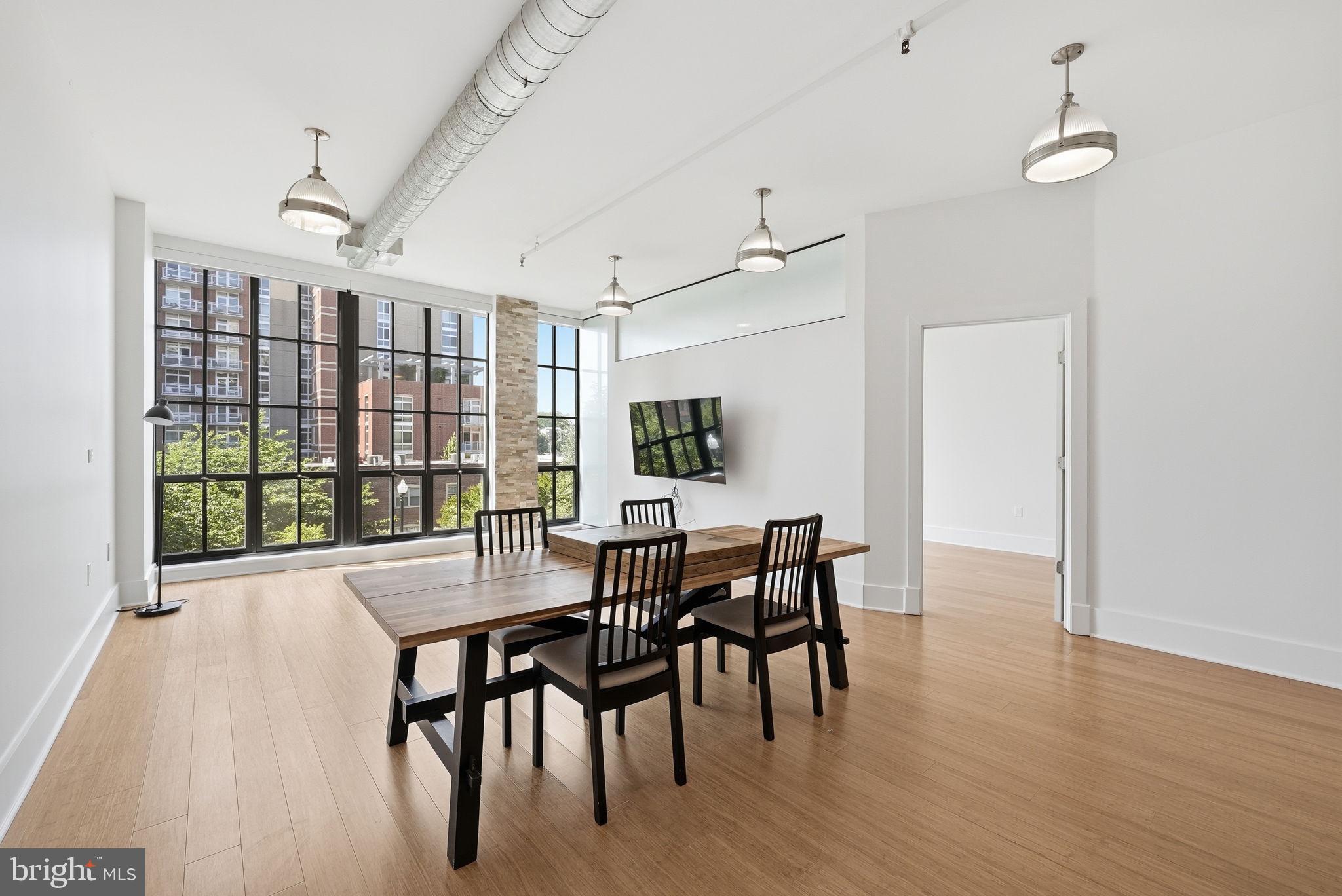 ARLINGTON - Residential