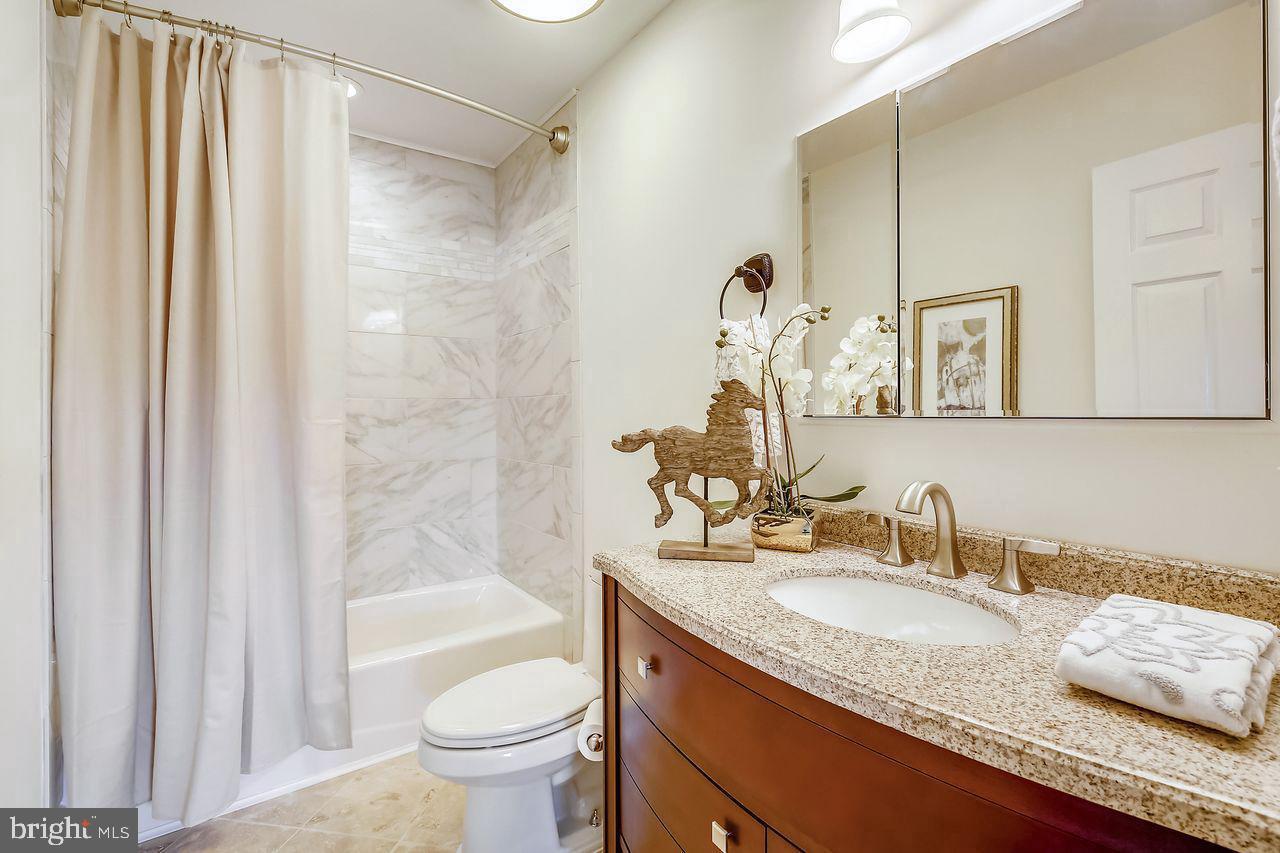 NIGHTINGALE - Residential Lease