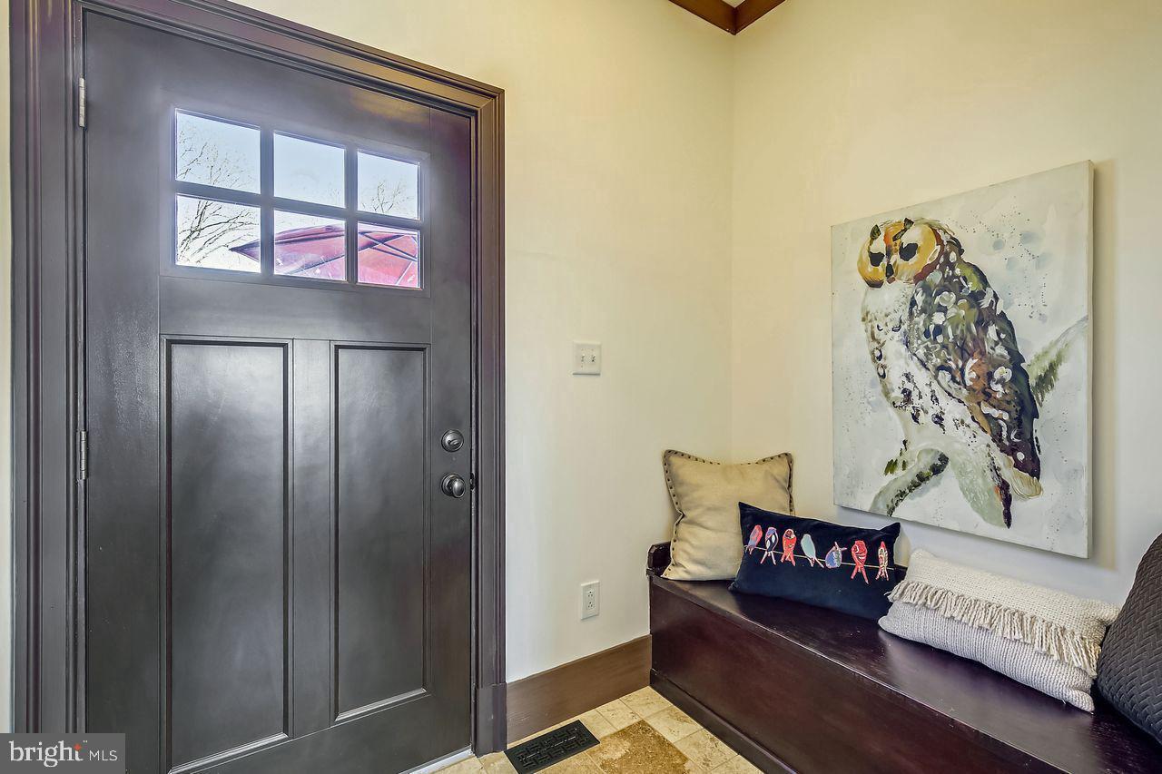 NIGHTINGALE - Residential Lease