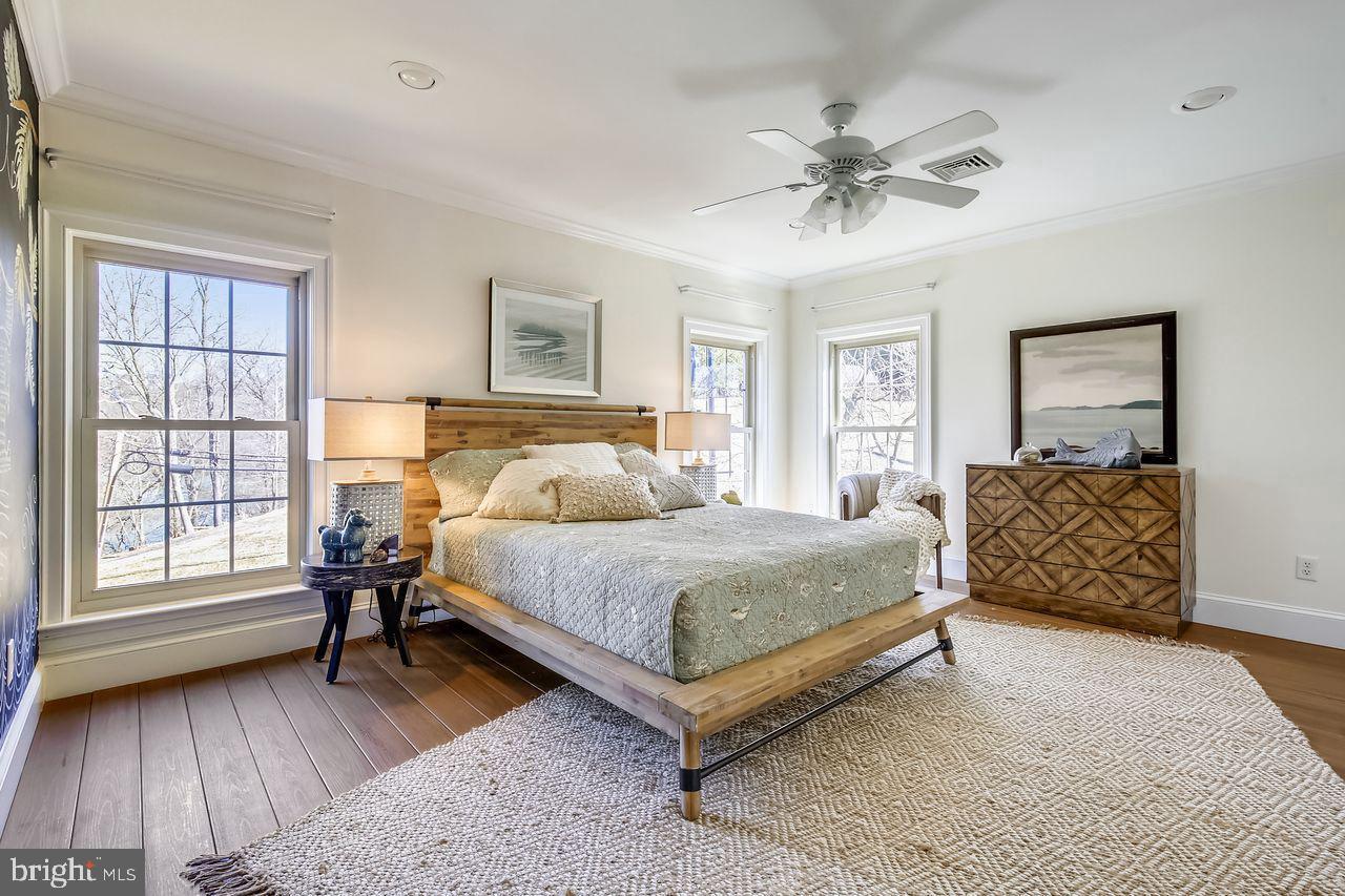 NIGHTINGALE - Residential Lease