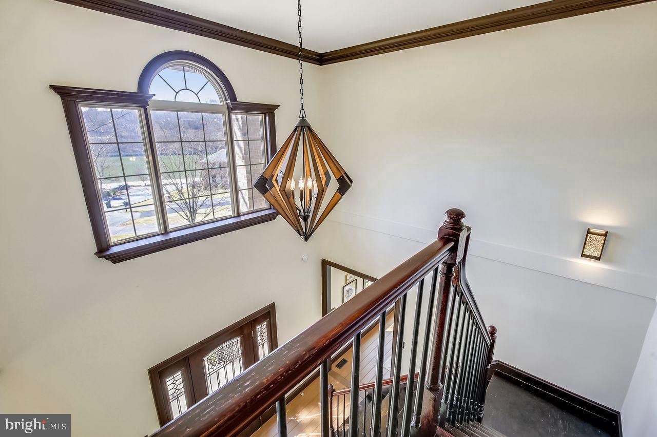 NIGHTINGALE - Residential Lease