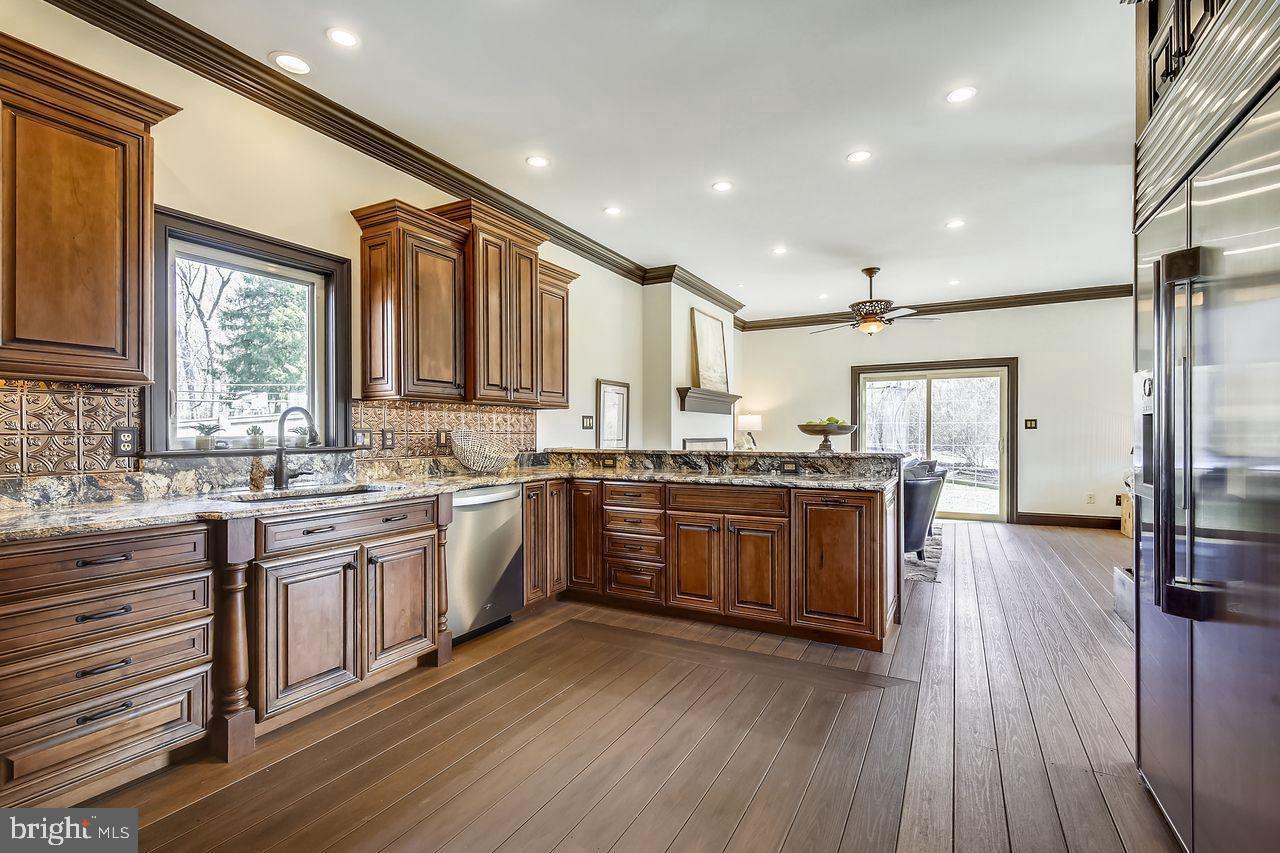 NIGHTINGALE - Residential Lease