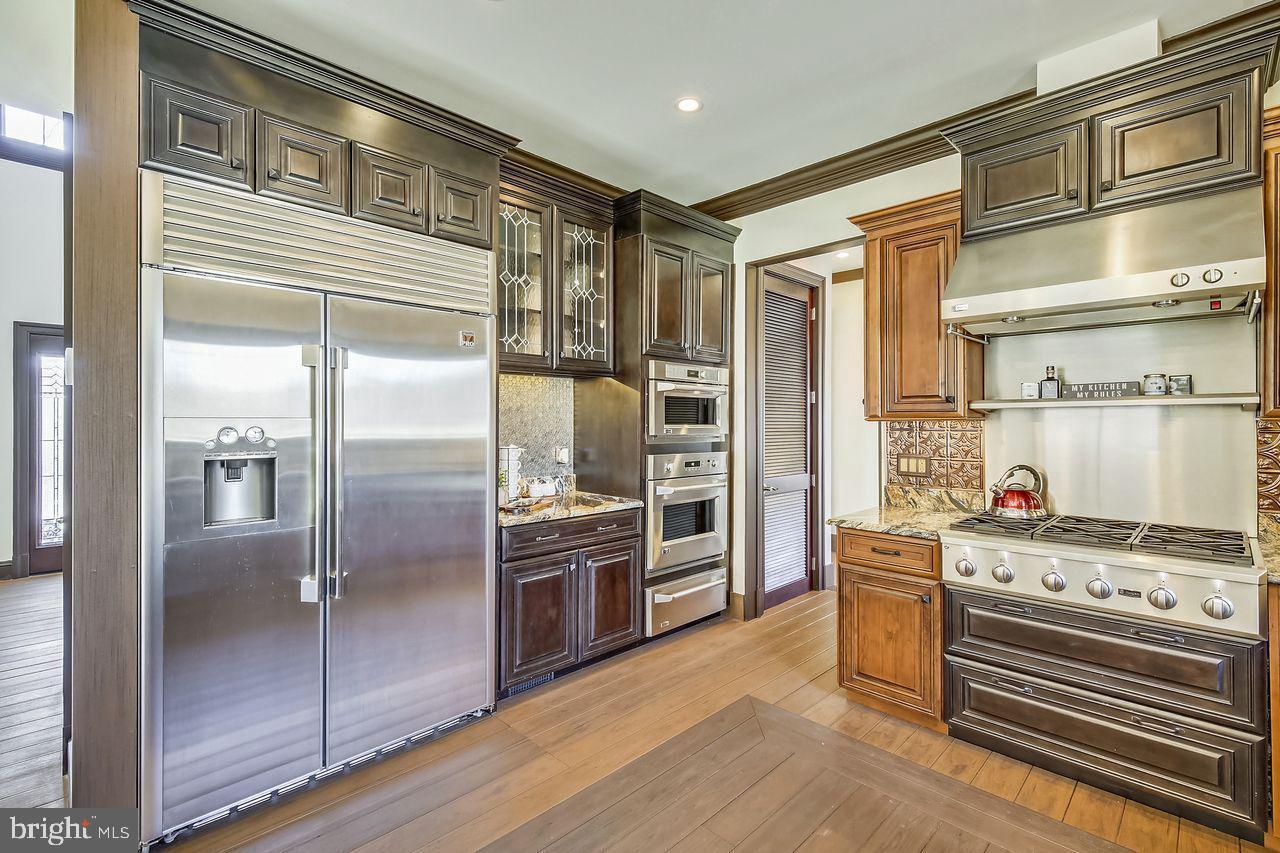 NIGHTINGALE - Residential Lease