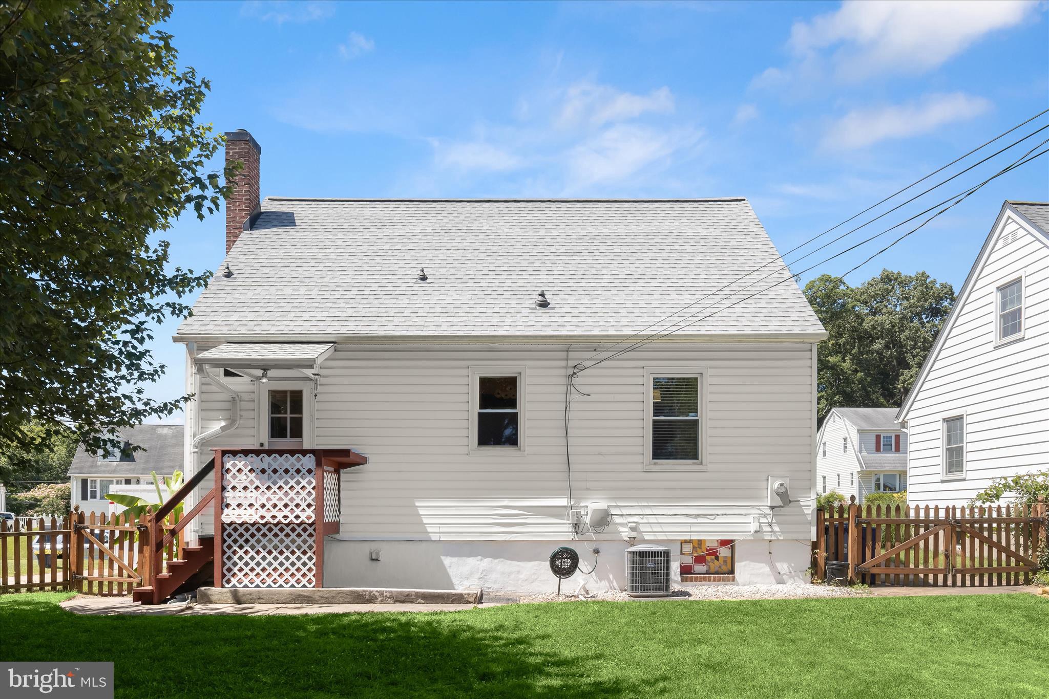 OAKLAND TERRACE - Residential