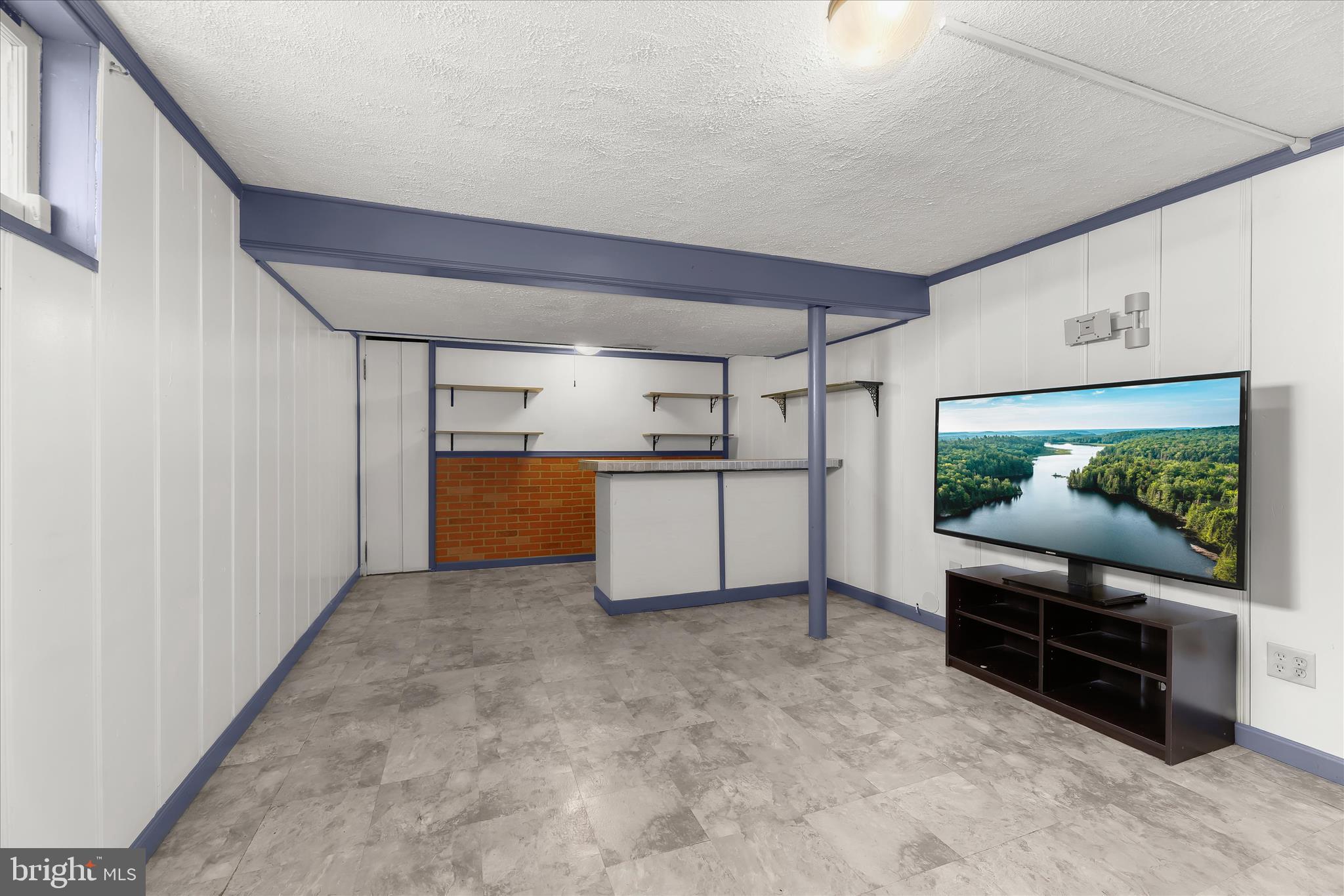 OAKLAND TERRACE - Residential