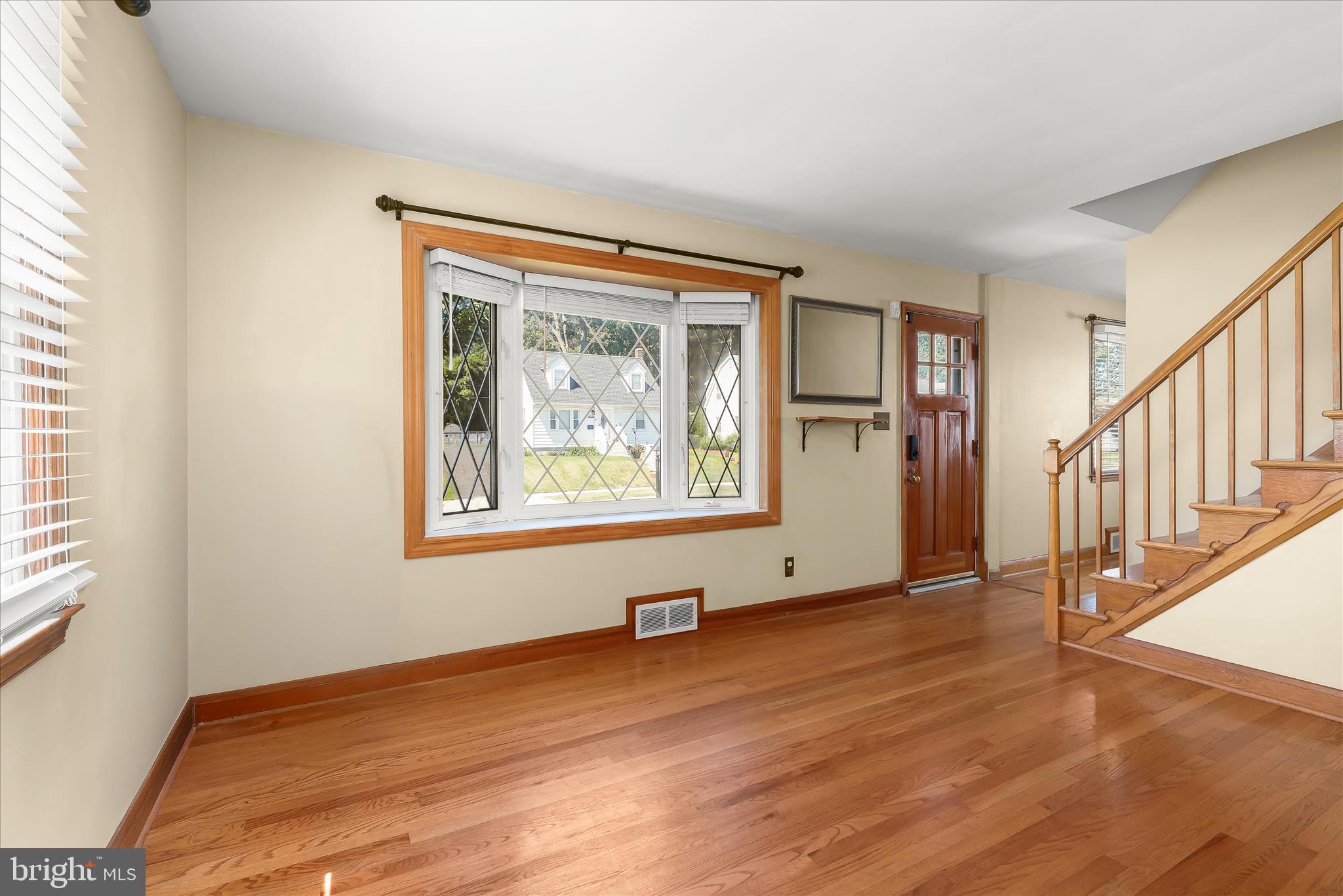 OAKLAND TERRACE - Residential