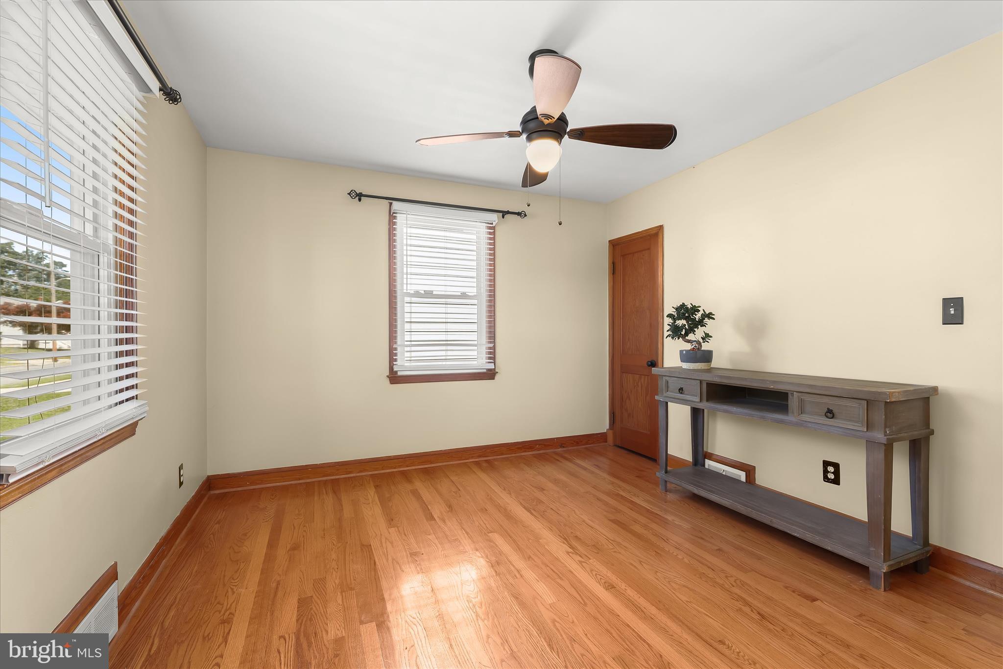 OAKLAND TERRACE - Residential