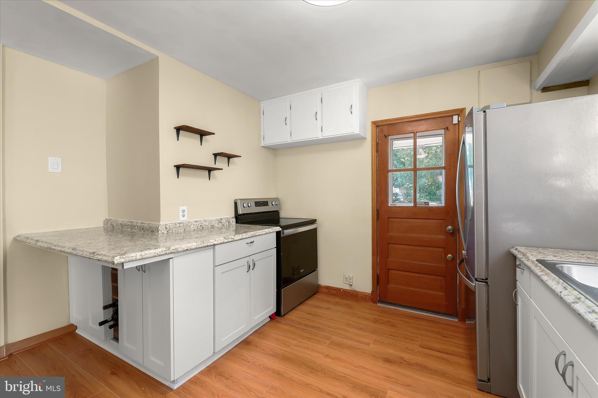 OAKLAND TERRACE - Residential