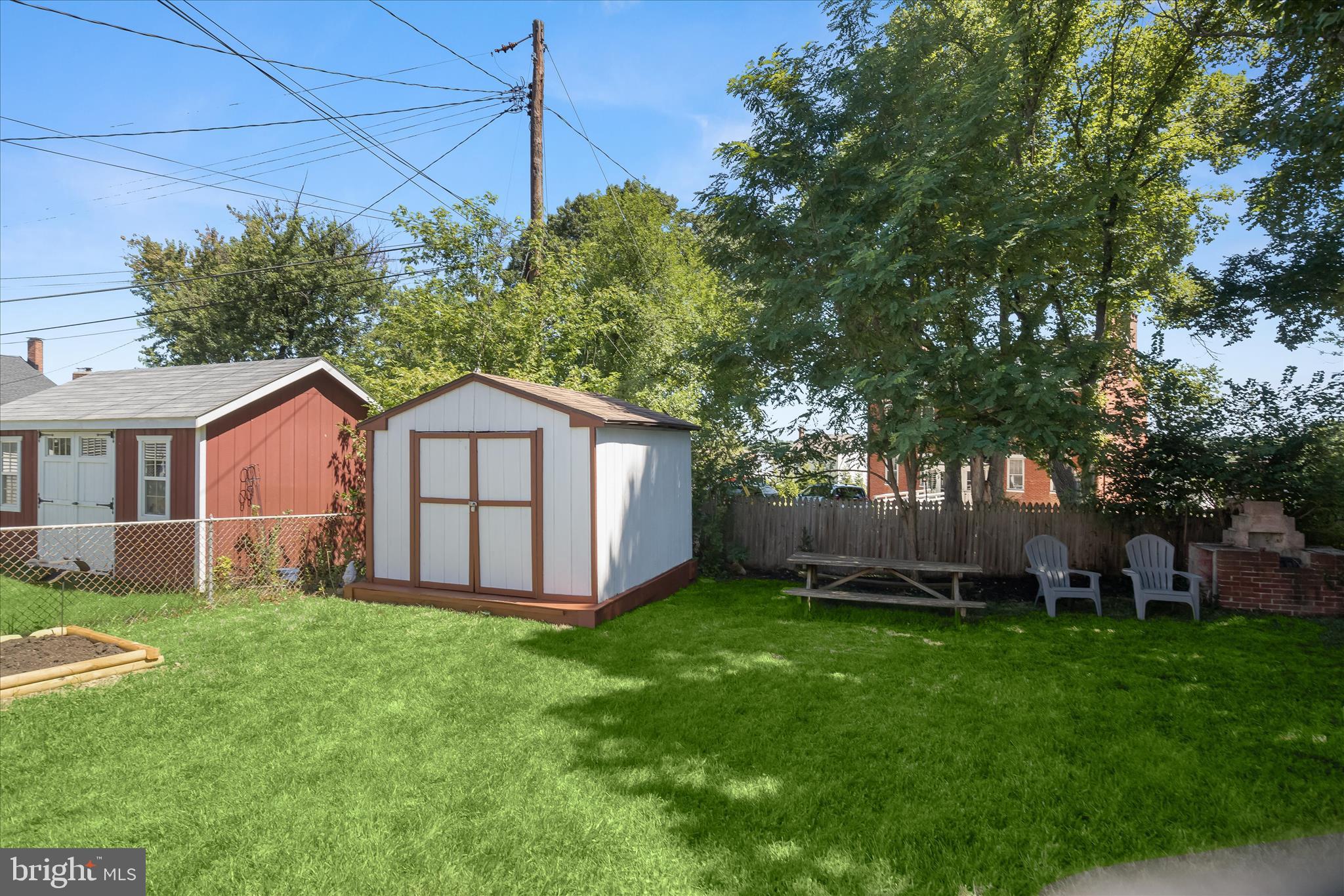 OAKLAND TERRACE - Residential