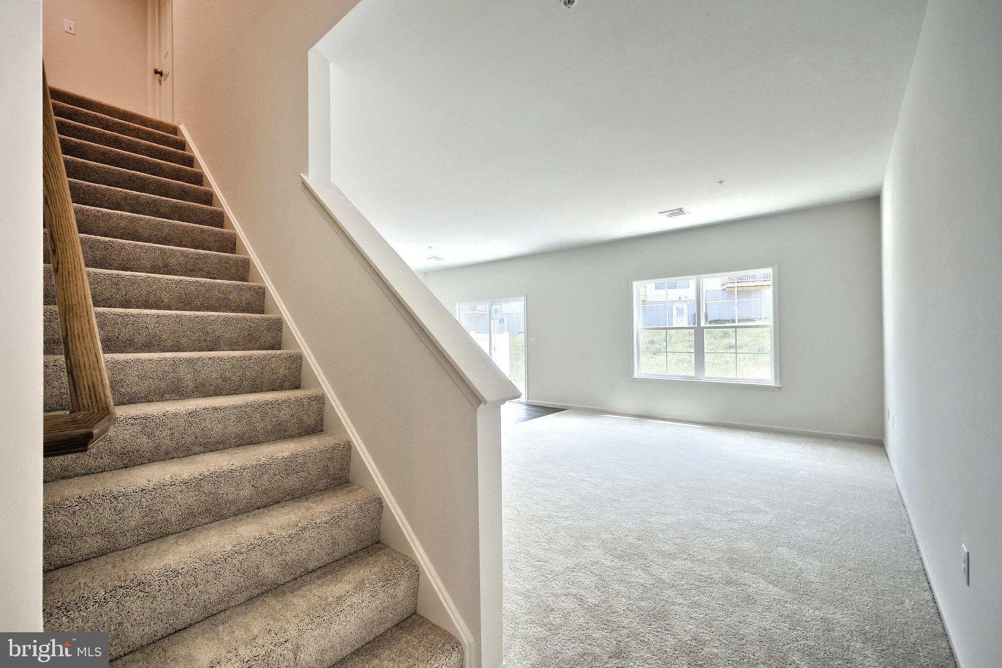 THE TOWNES AT BRIAR CREEK - Residential