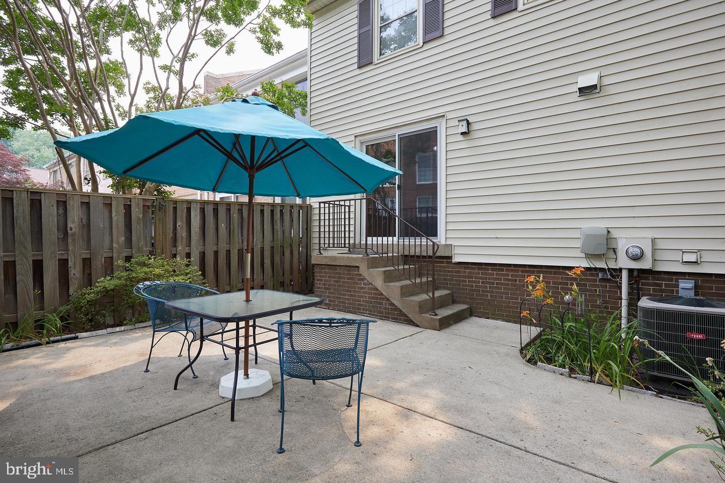 MOUNT VERNON SQUARE - Residential Lease