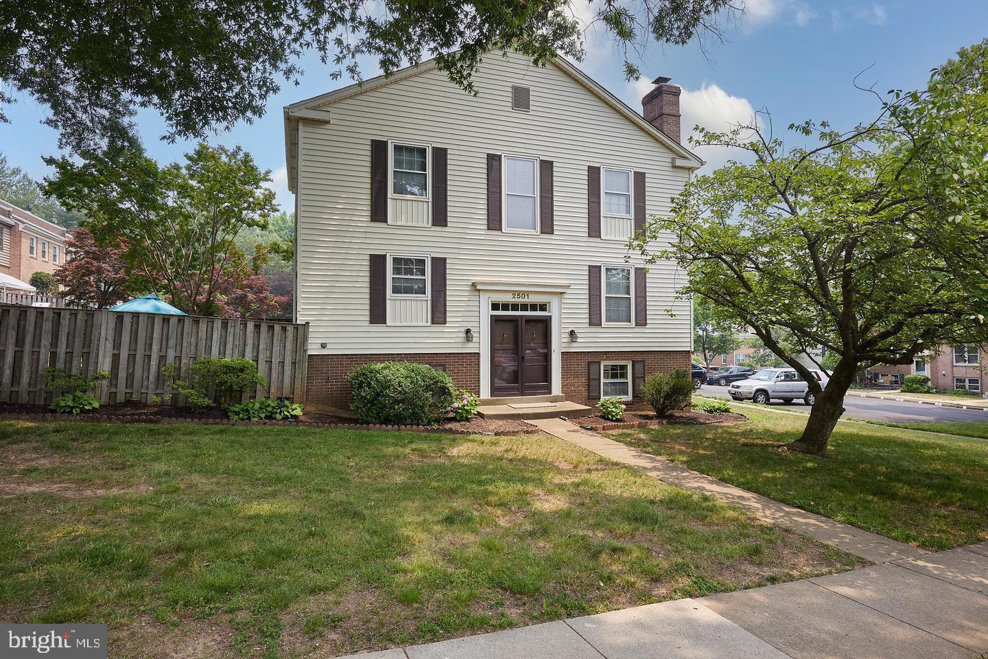 MOUNT VERNON SQUARE - Residential Lease
