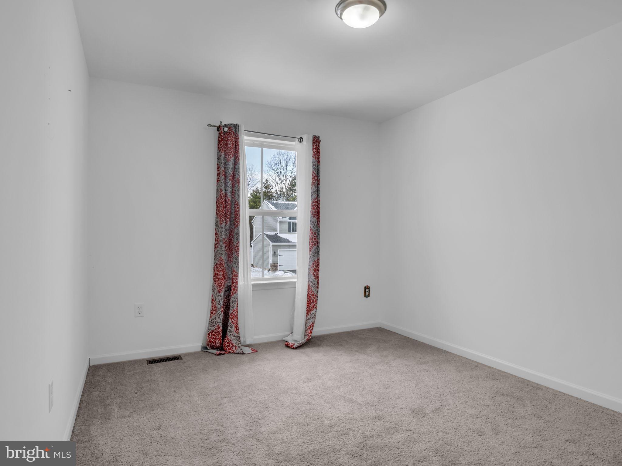 LOGAN GREENE - Residential