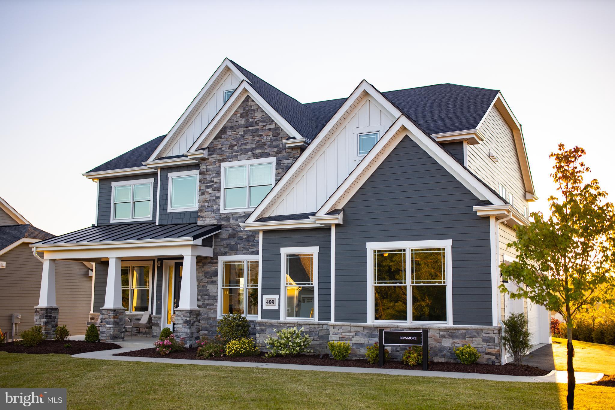 GARNET POINTE - Residential